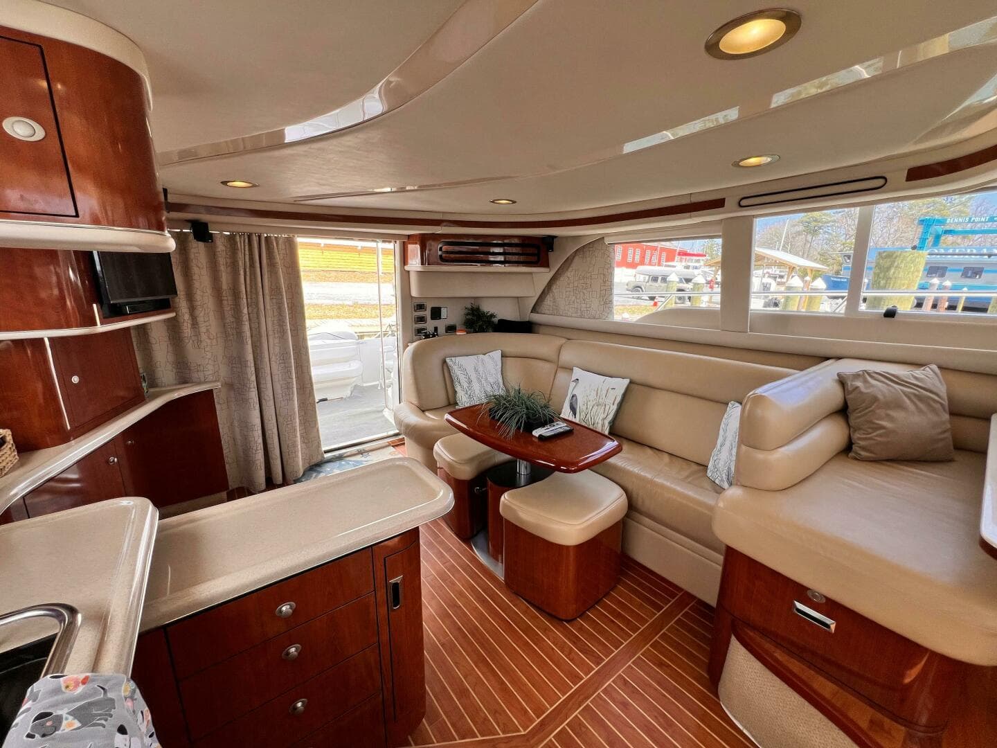 2004 Sea Ray 480 Sedan Bridge — photo 27