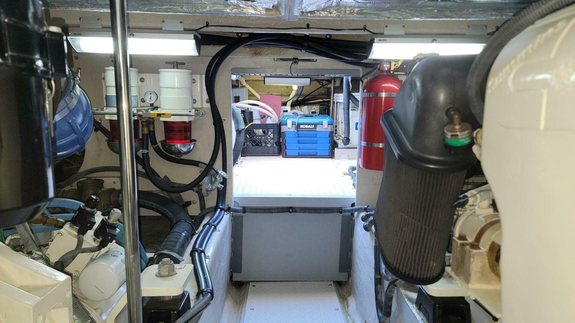 2004 Sea Ray 480 Sedan Bridge — photo 55