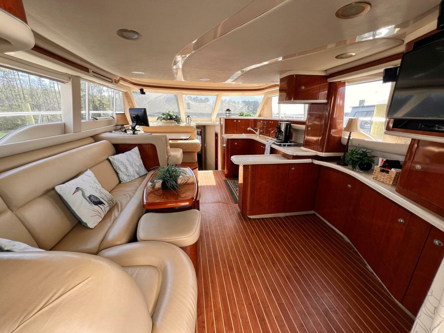 2004 Sea Ray 480 Sedan Bridge — photo 13