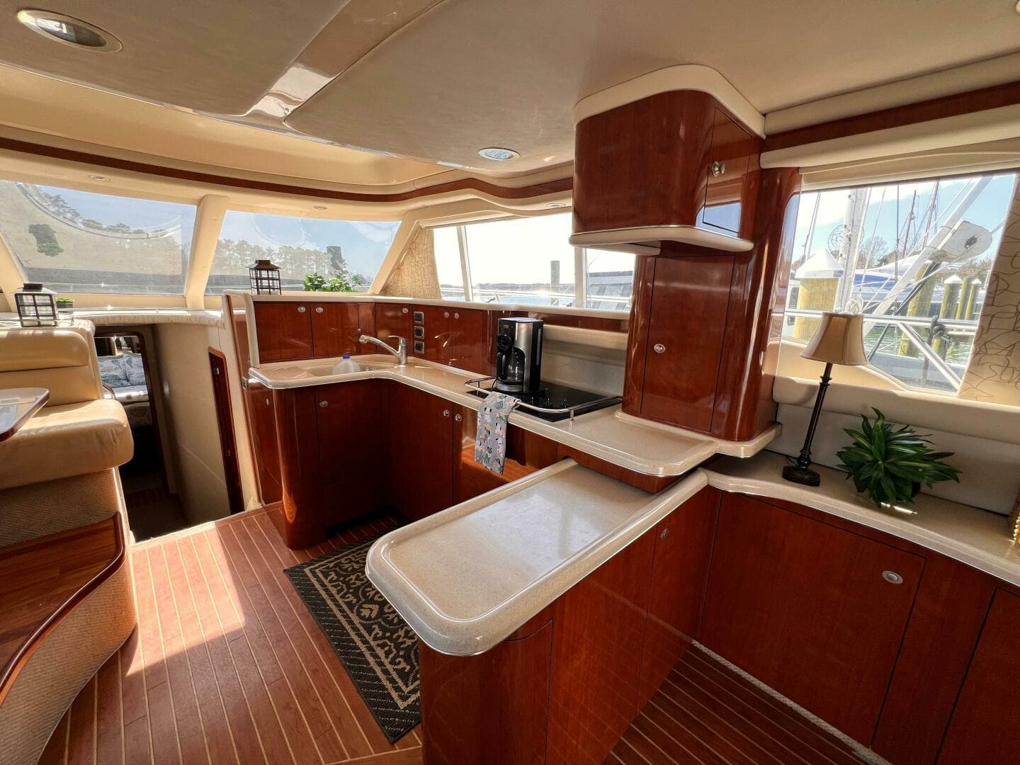 2004 Sea Ray 480 Sedan Bridge — photo 14