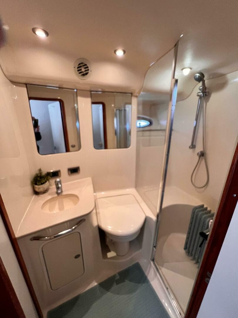 2004 Sea Ray 480 Sedan Bridge — photo 19