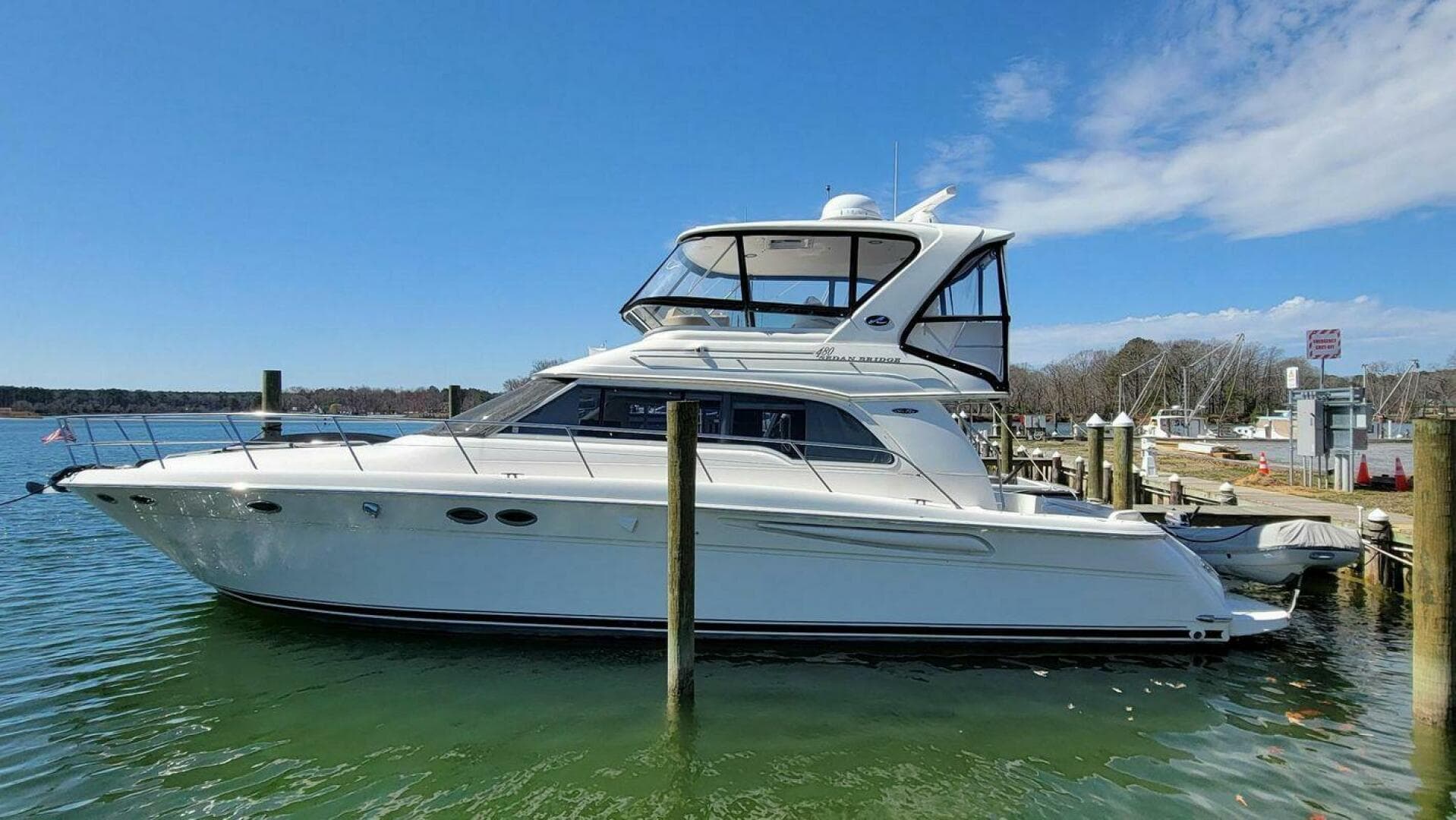 2004 Sea Ray 480 Sedan Bridge — photo 2