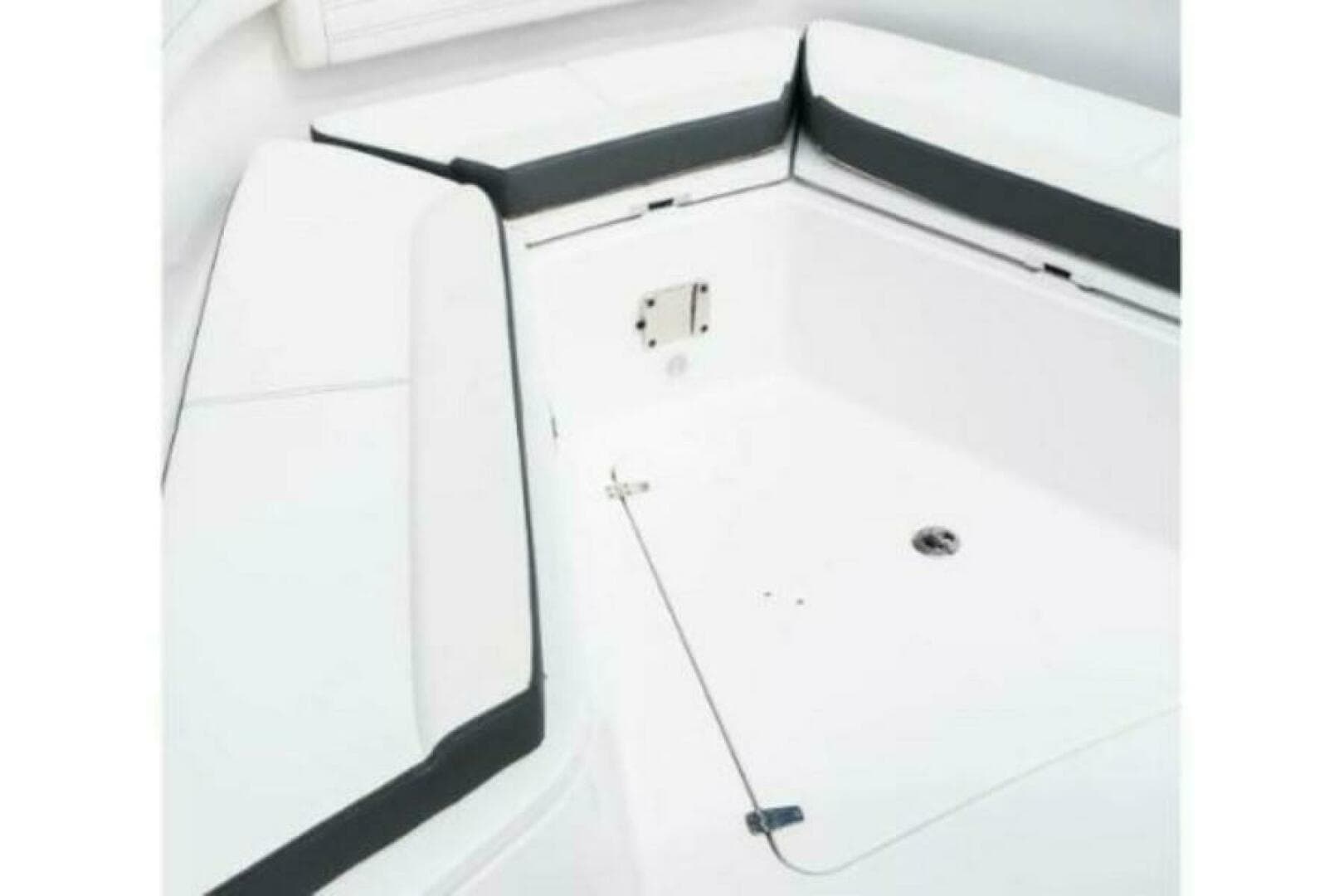 2025 Edgewater 340 CC — photo 7