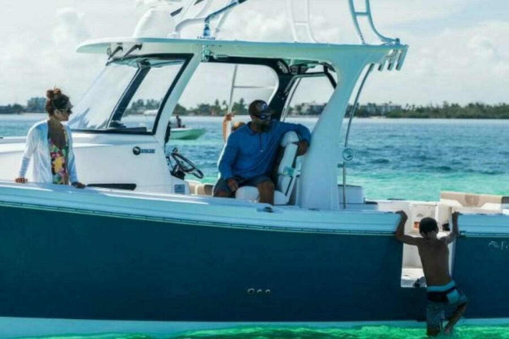 2025 Edgewater 370 CC — photo 2