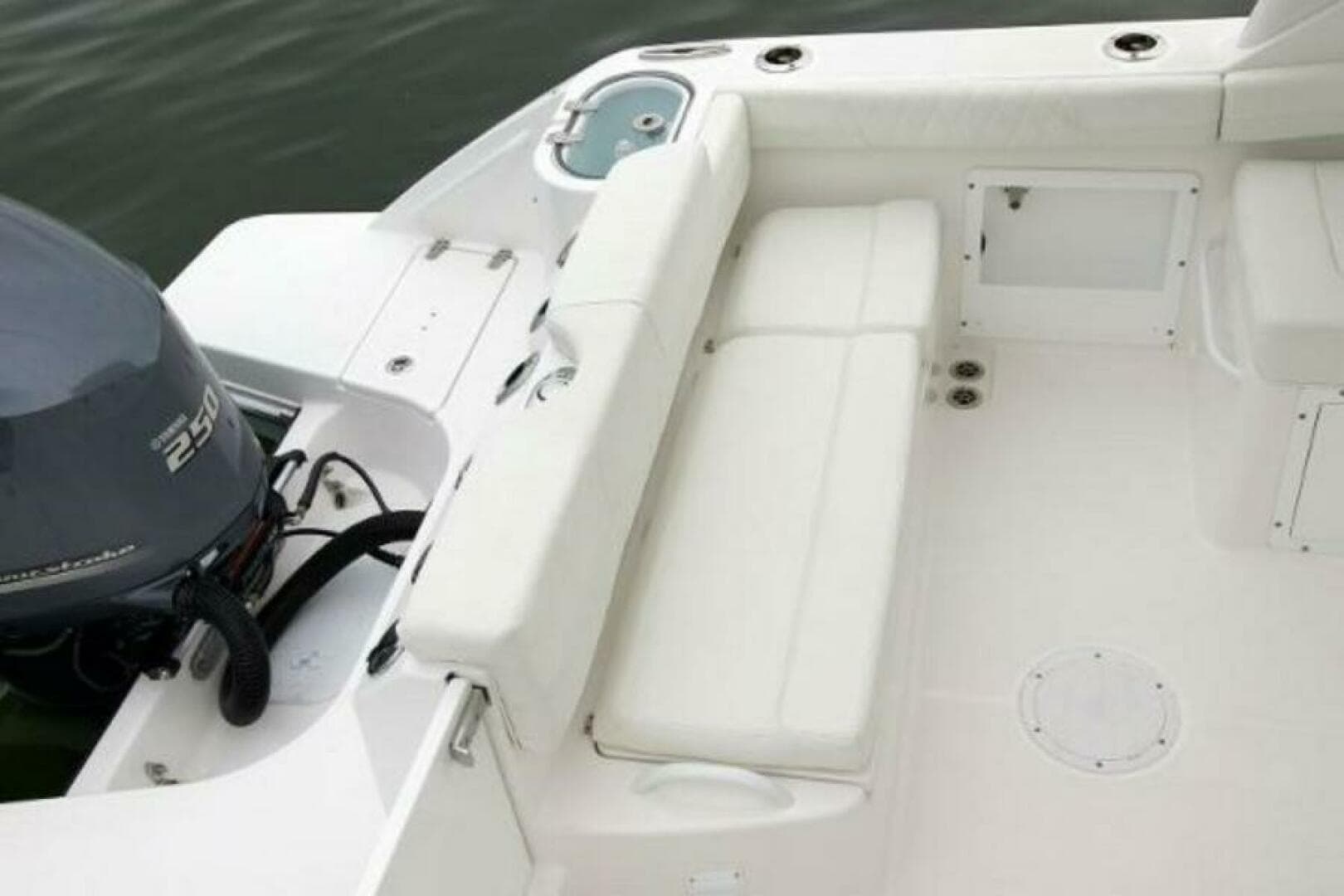 2025 Edgewater 230 CX — photo 10