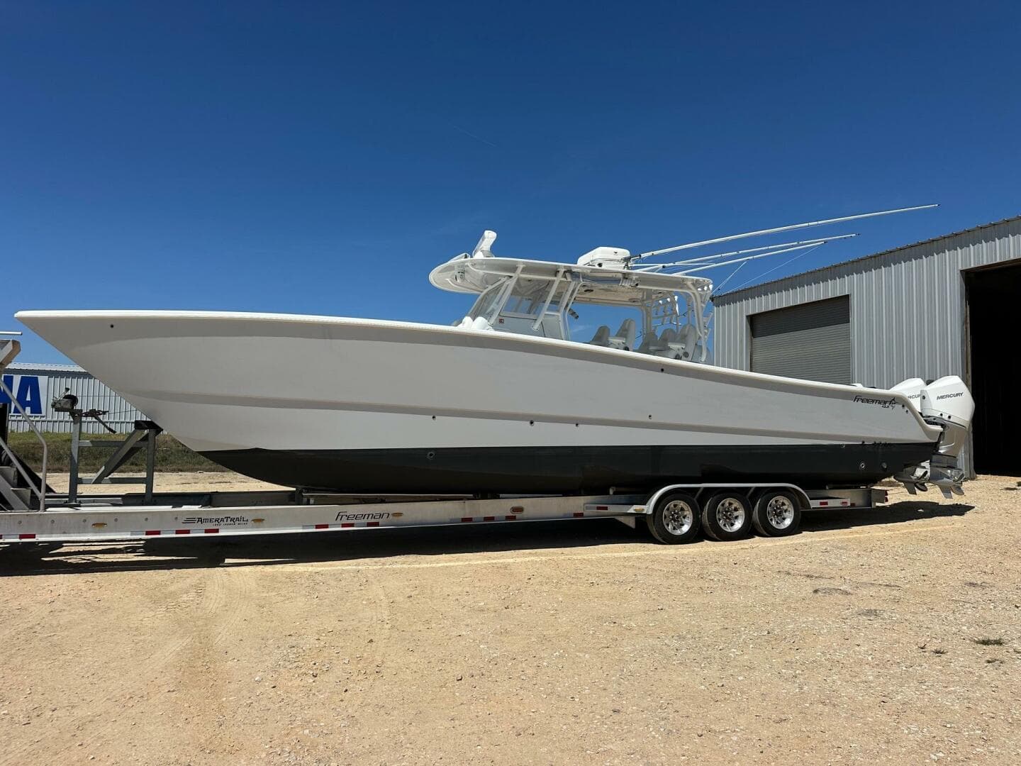 2022 Freeman 42 Lr — photo 2