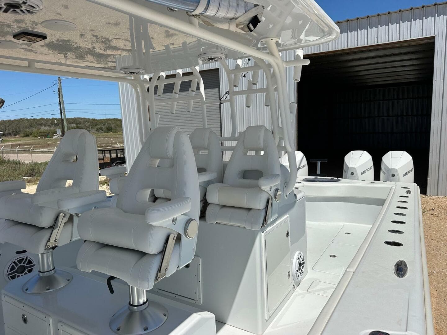 2022 Freeman 42 Lr — photo 16