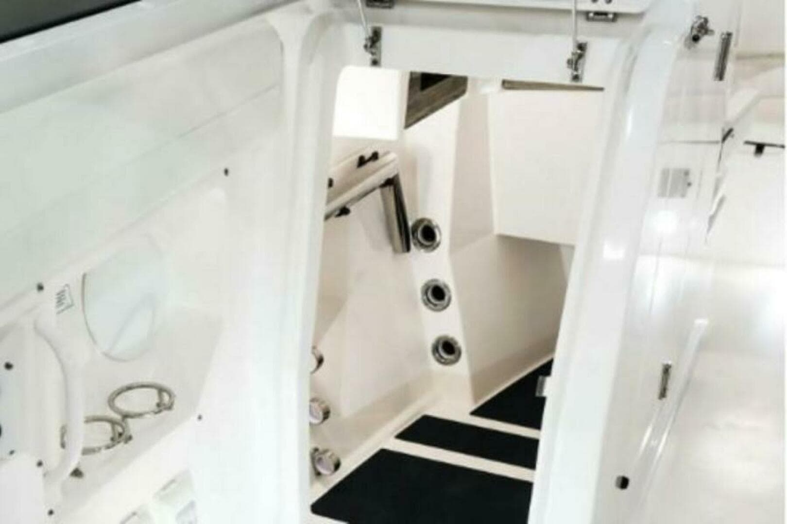 2025 Edgewater 262 CX — photo 10