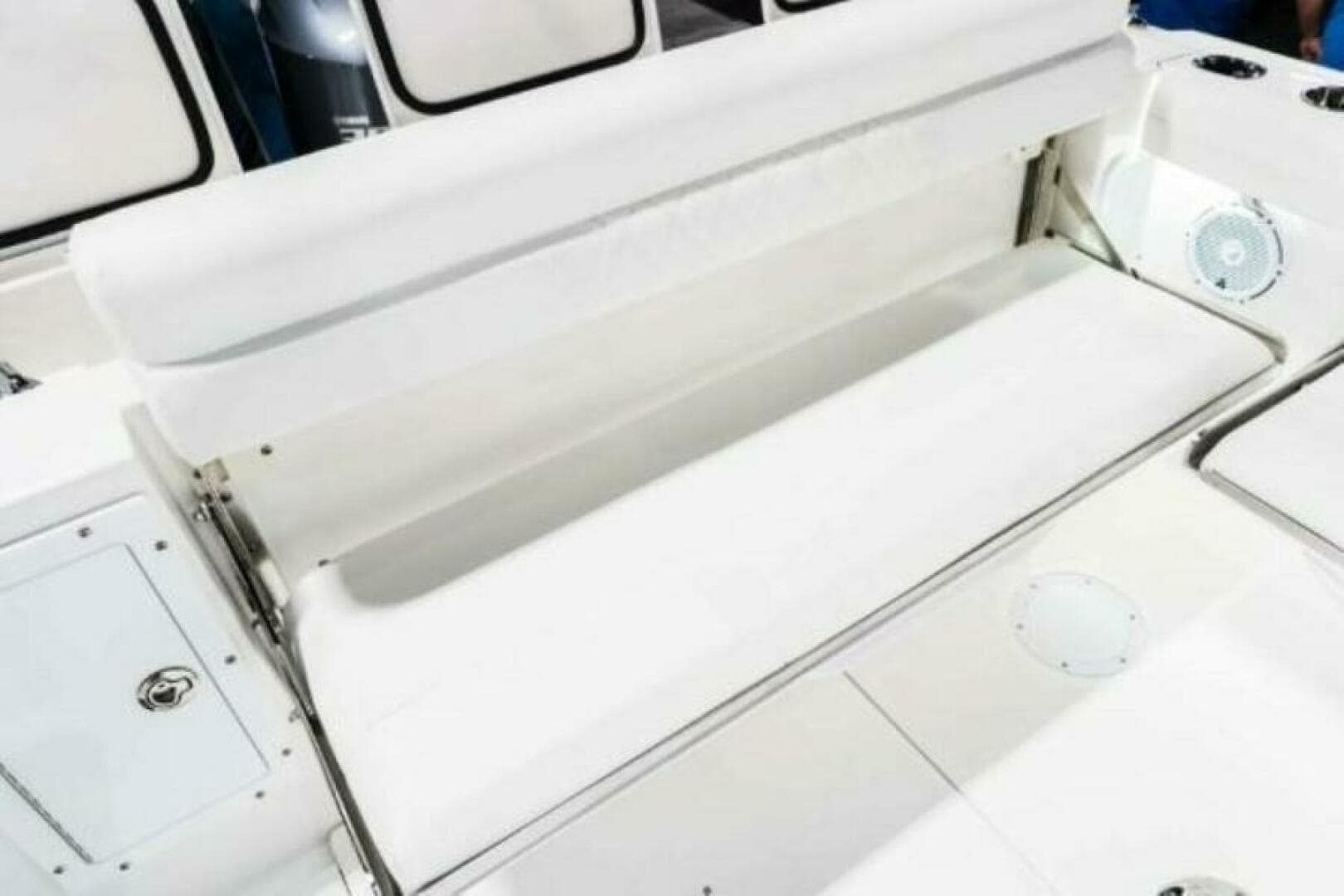 2025 Edgewater 280 CX — photo 9