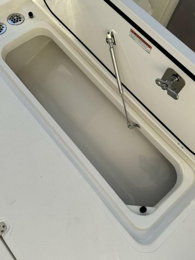 2024 Pursuit S358 — photo 28