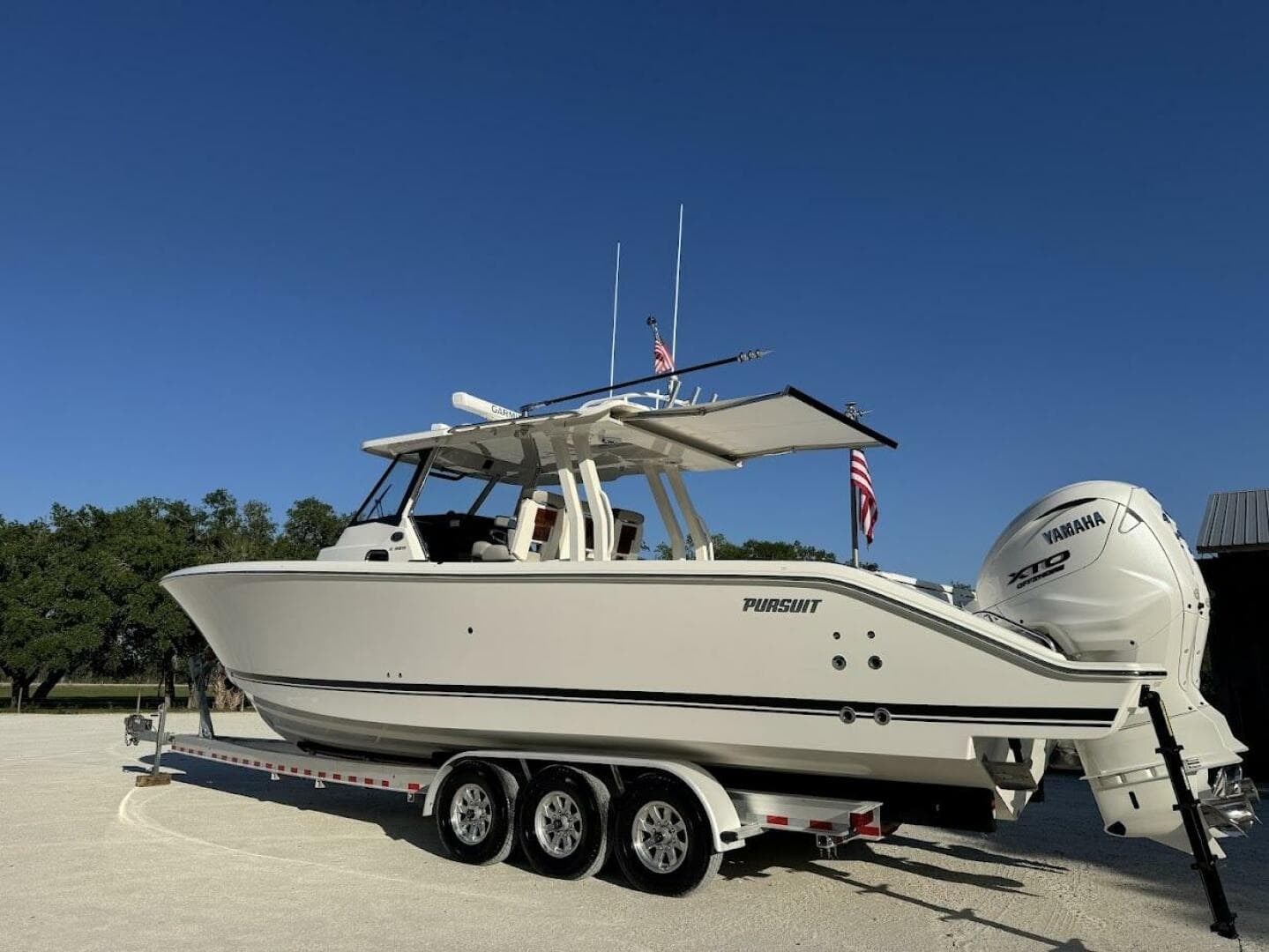 2024 Pursuit S358 — photo 3