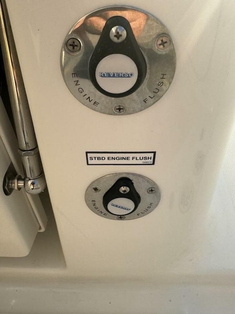 2024 Pursuit S358 — photo 30