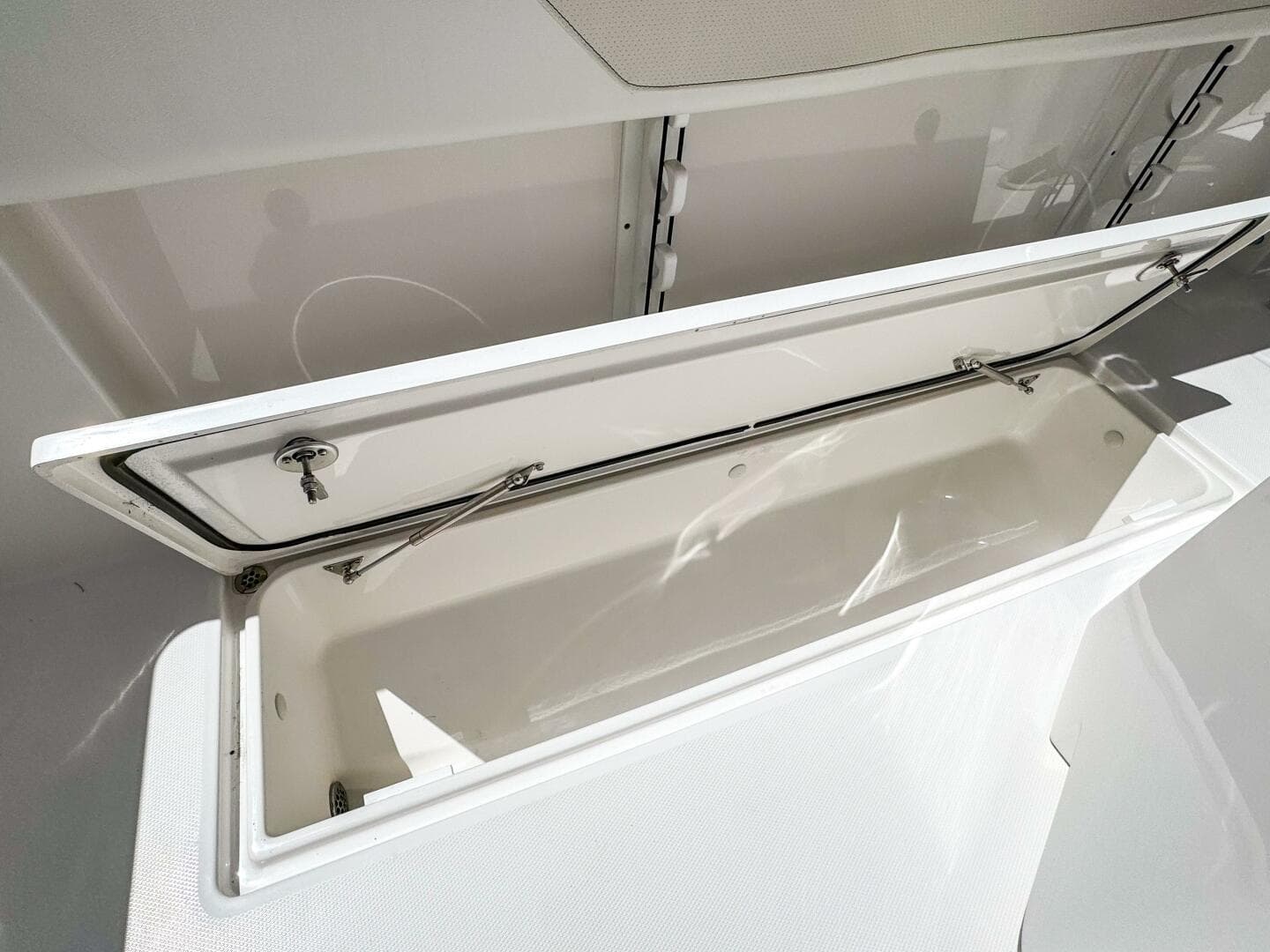 2025 Edgewater 262 CC — photo 18