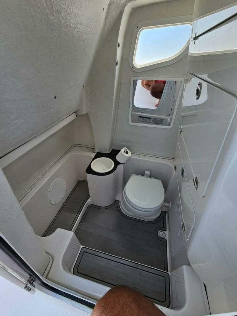 2023 Sea Fox 268 Commander — photo 12