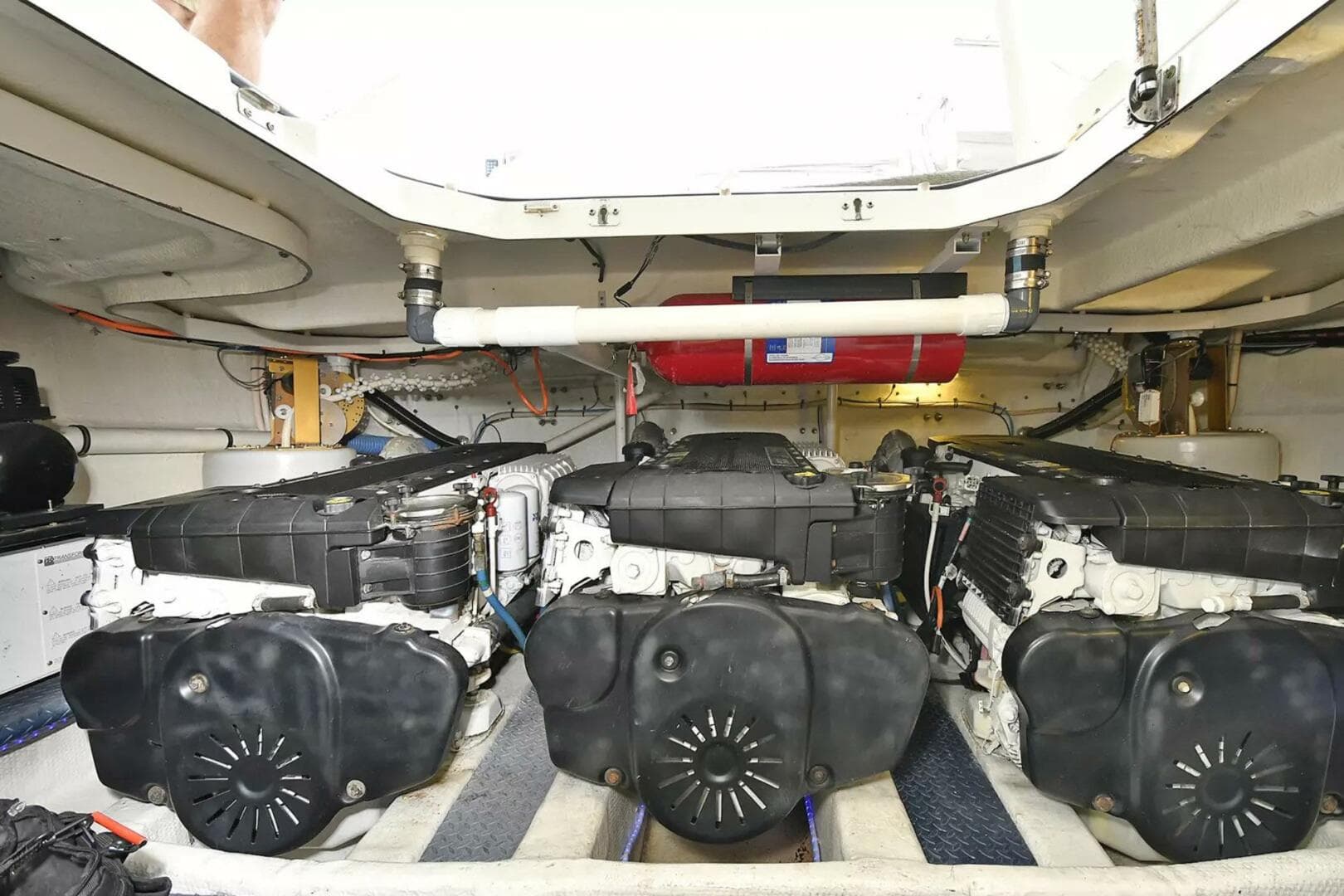 2009 Silverton 52 Ovation — photo 24