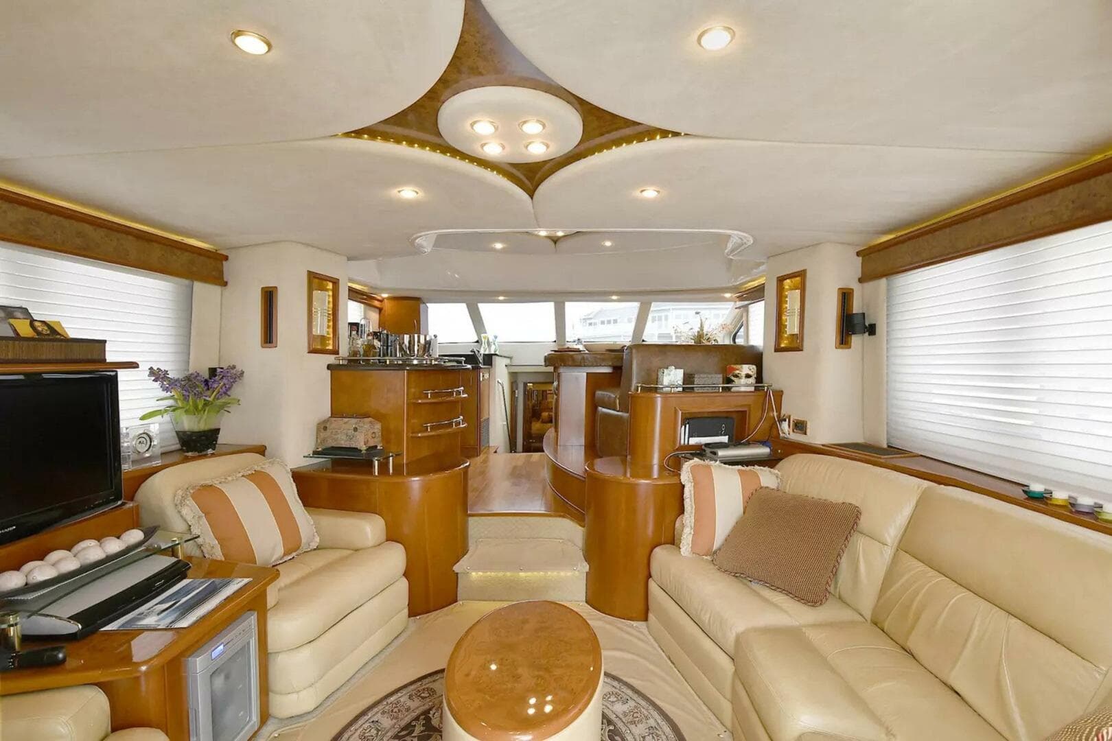 2009 Silverton 52 Ovation — photo 5