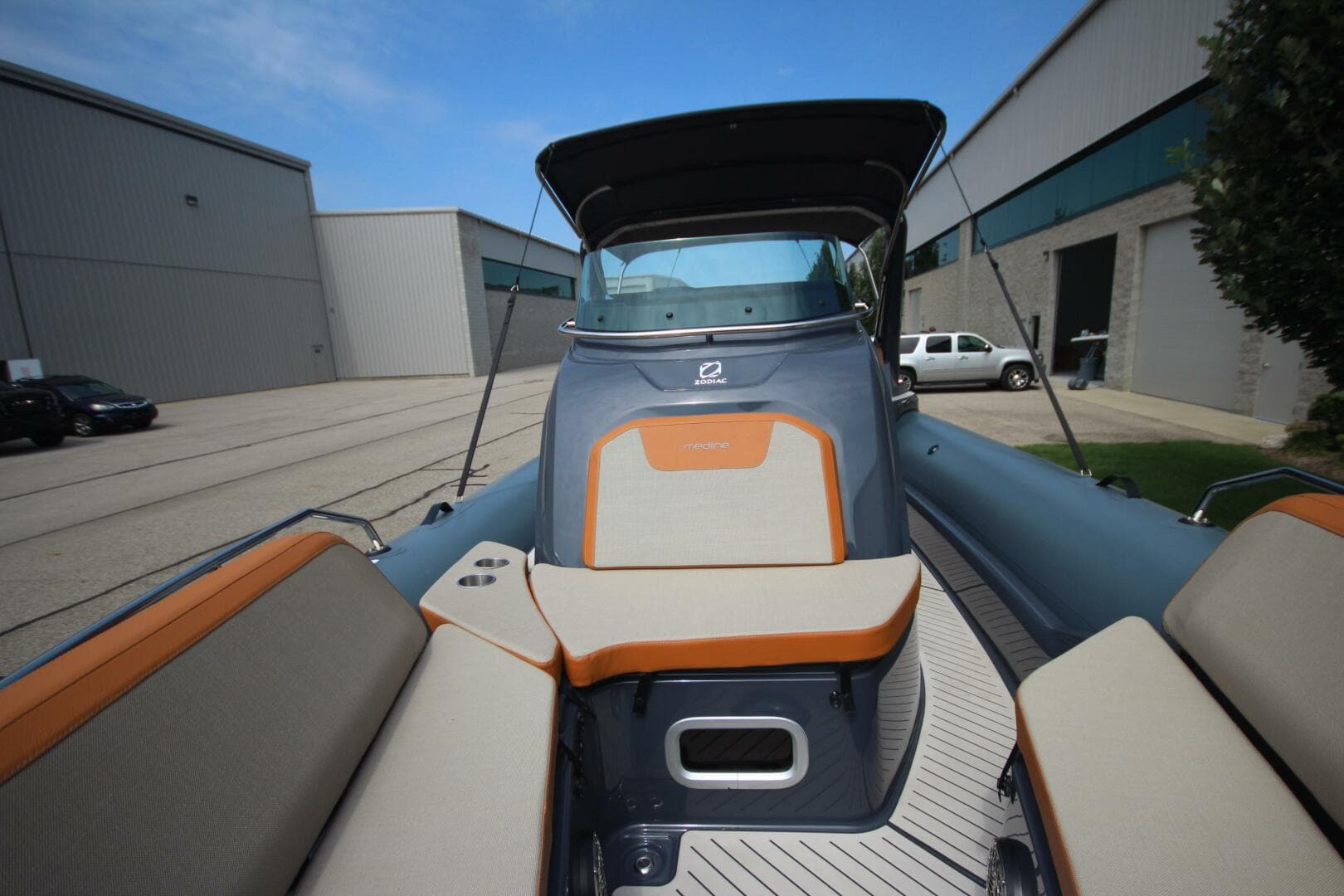 2024 Zodiac Medline 9 Neo — photo 28