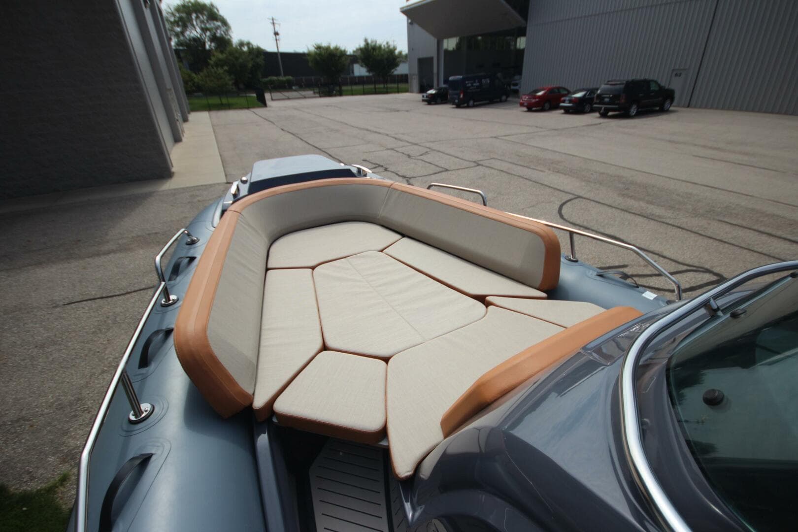 2024 Zodiac Medline 9 Neo — photo 30