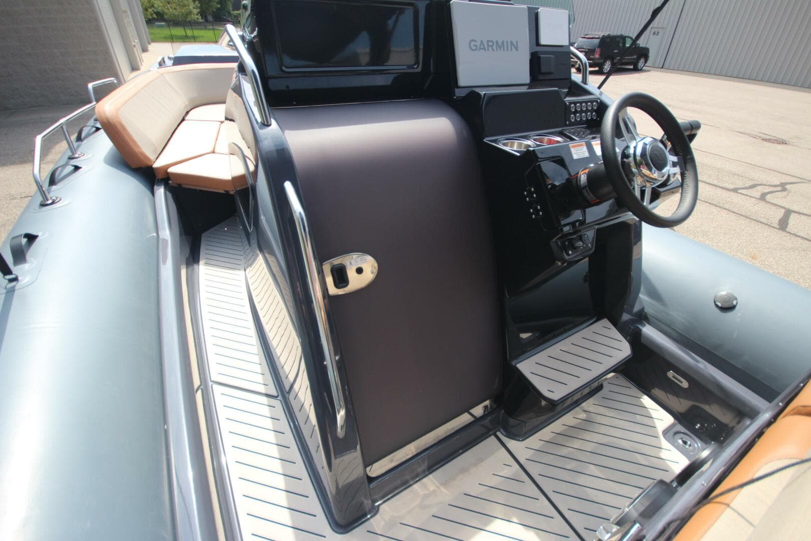 2024 Zodiac Medline 9 Neo — photo 31