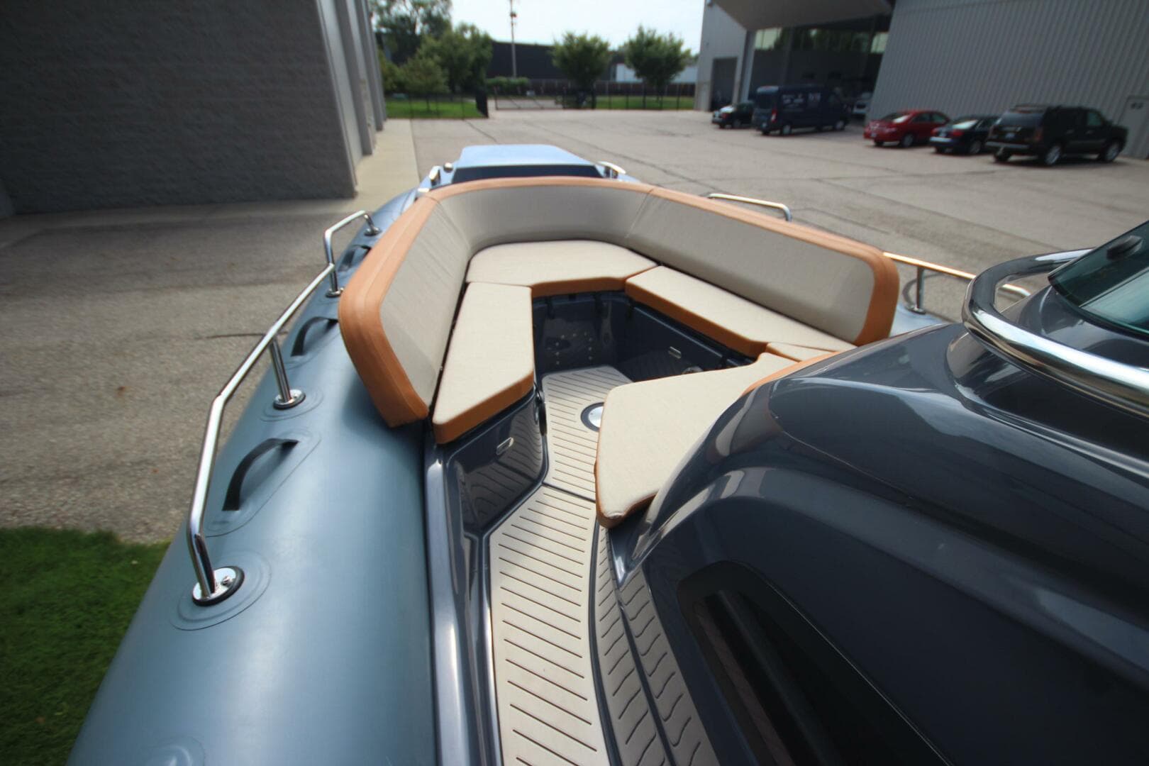 2024 Zodiac Medline 9 Neo — photo 26