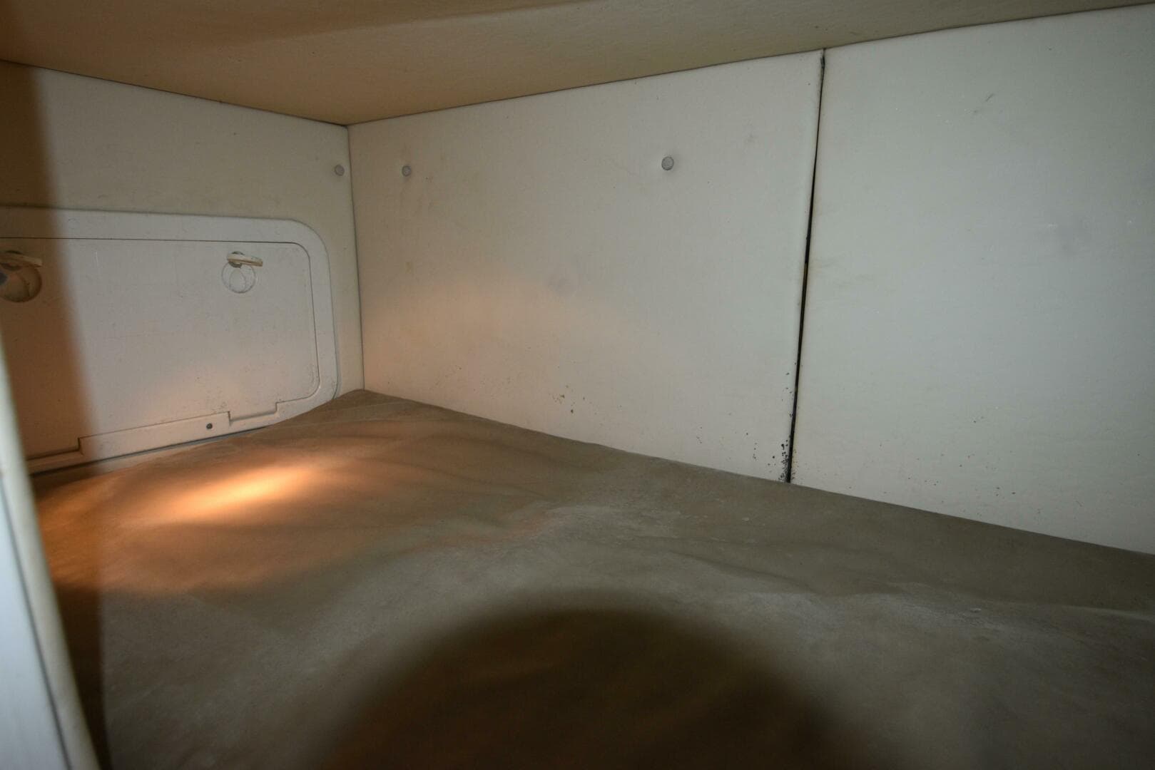 2005 Pursuit 3070 Offshore Express — photo 32