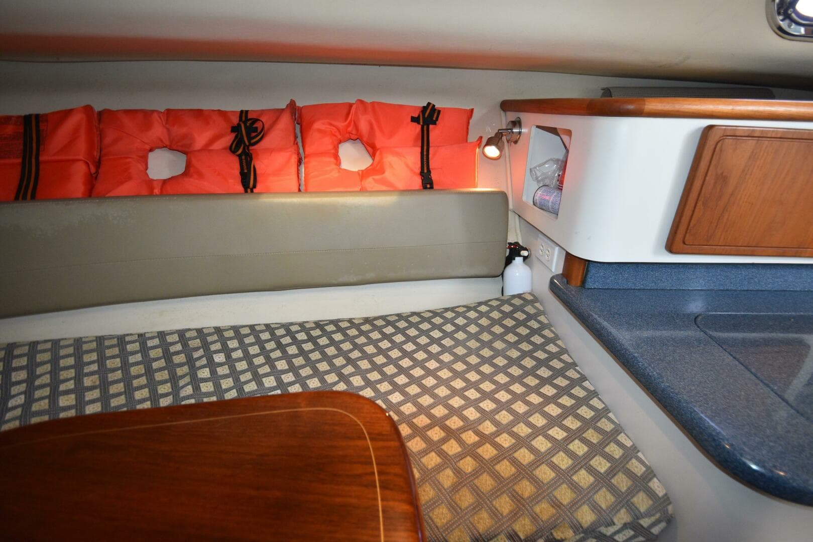 2005 Pursuit 3070 Offshore Express — photo 23