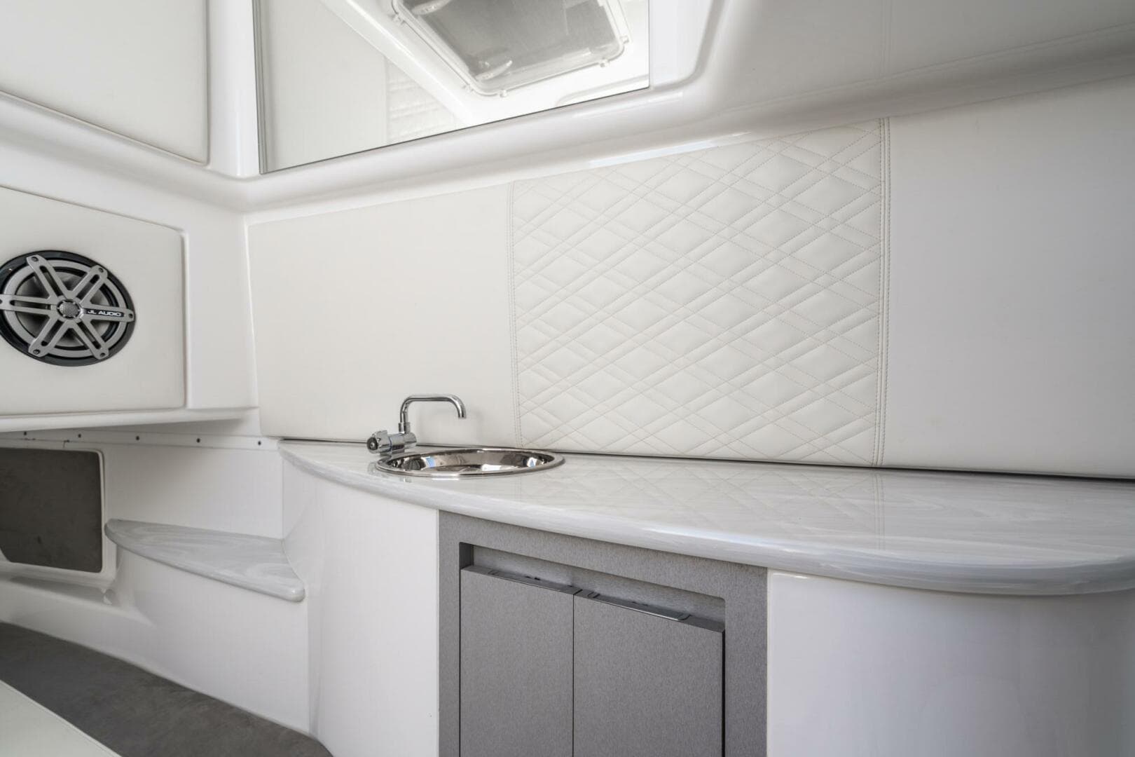 2019 Cigarette 41 Gtr Reserve — photo 16