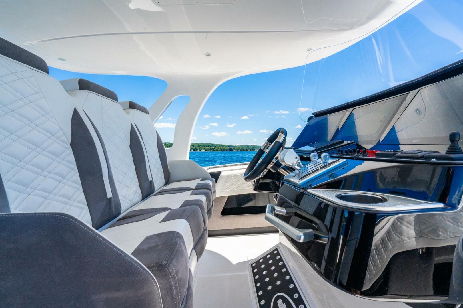 2019 Cigarette 41 Gtr Reserve — photo 35