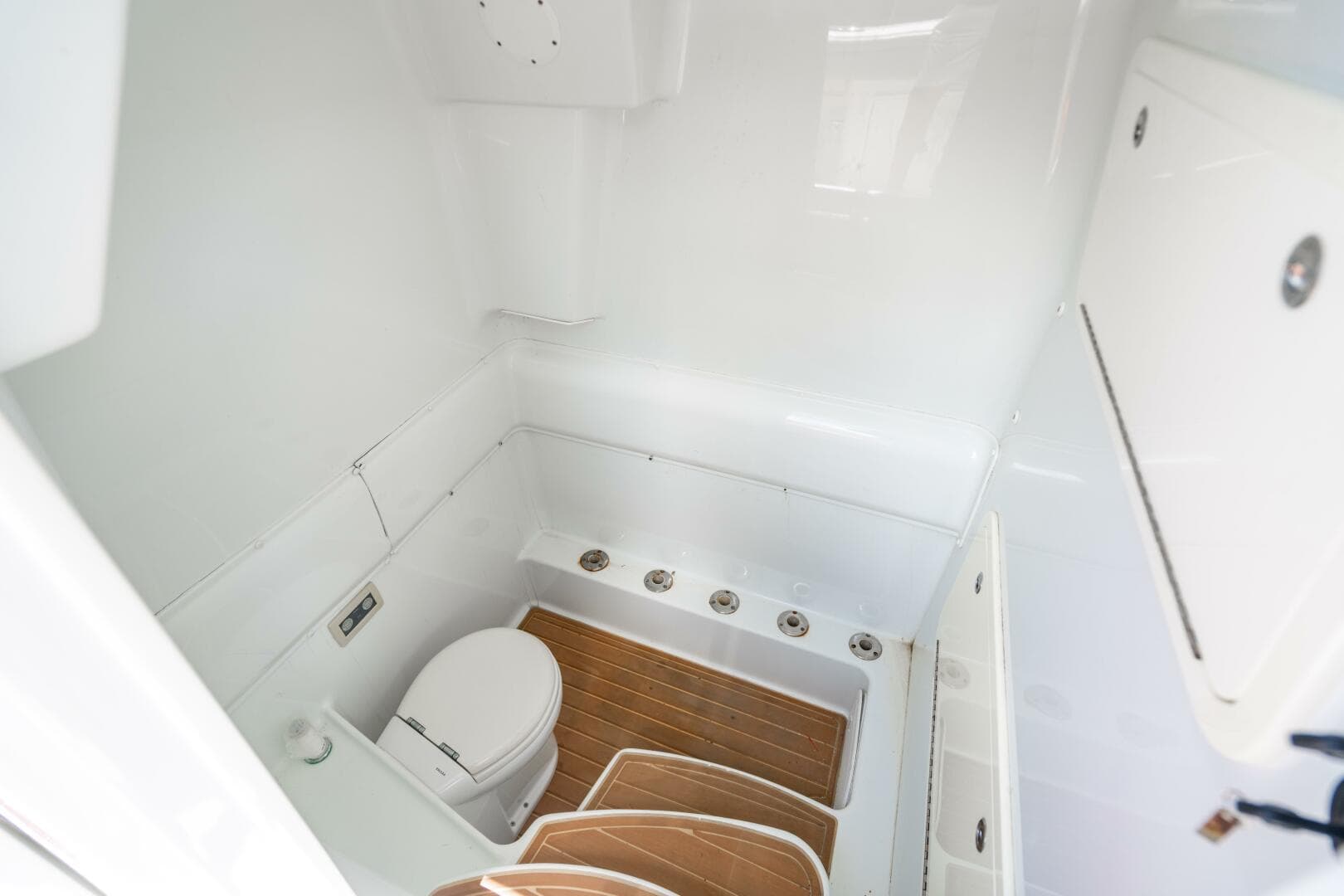 2015 Yellowfin CC — photo 36