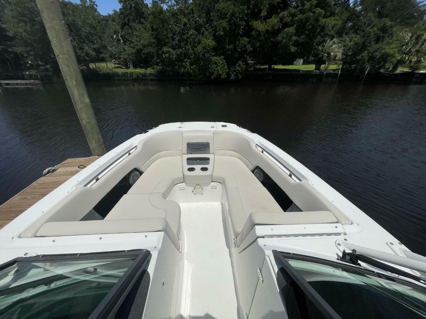 2016 Boston Whaler 270 Vantage — photo 17