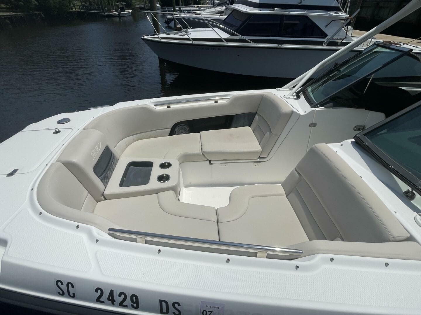 2016 Boston Whaler 270 Vantage — photo 7