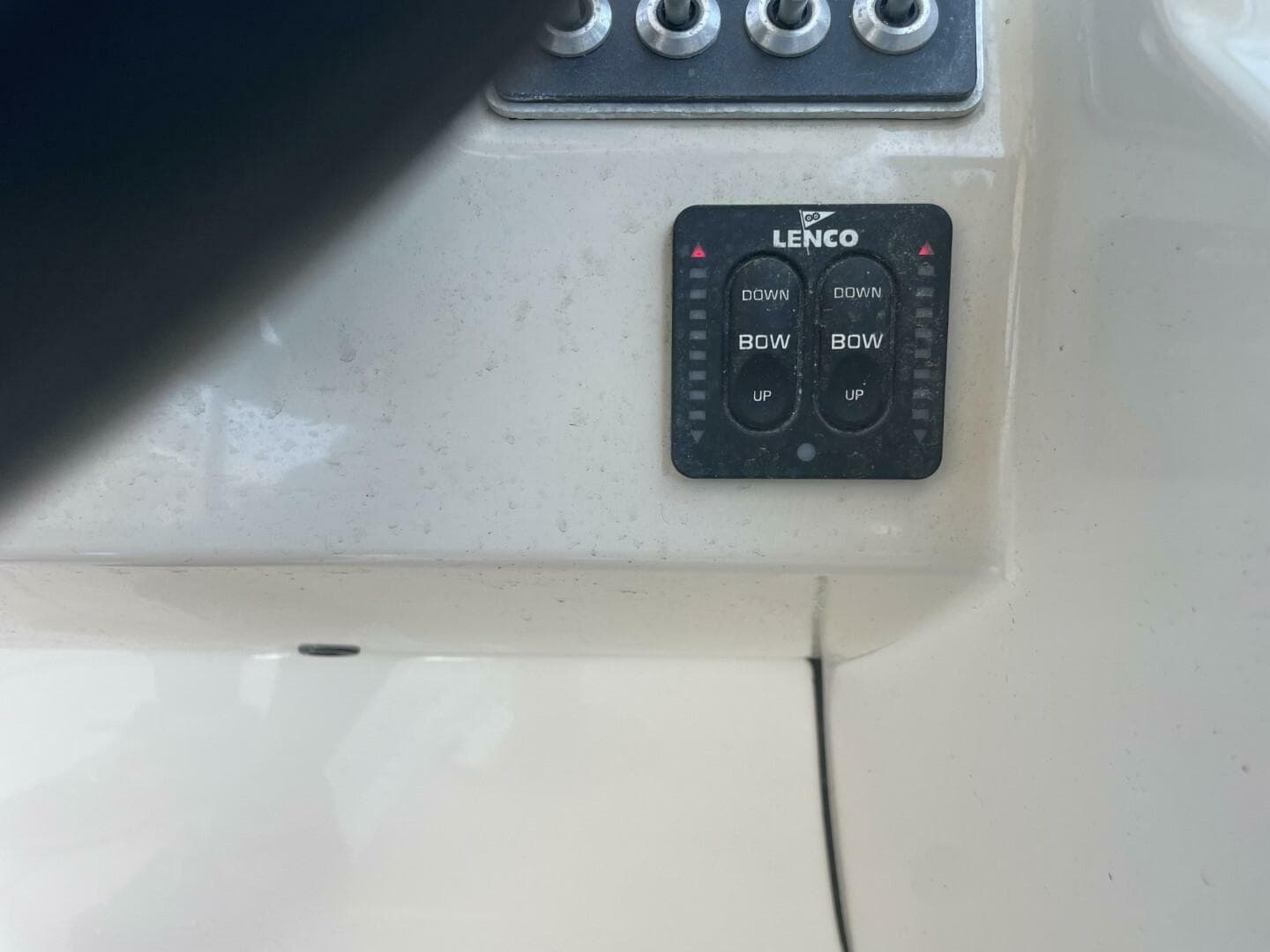 2016 Boston Whaler 270 Vantage — photo 35