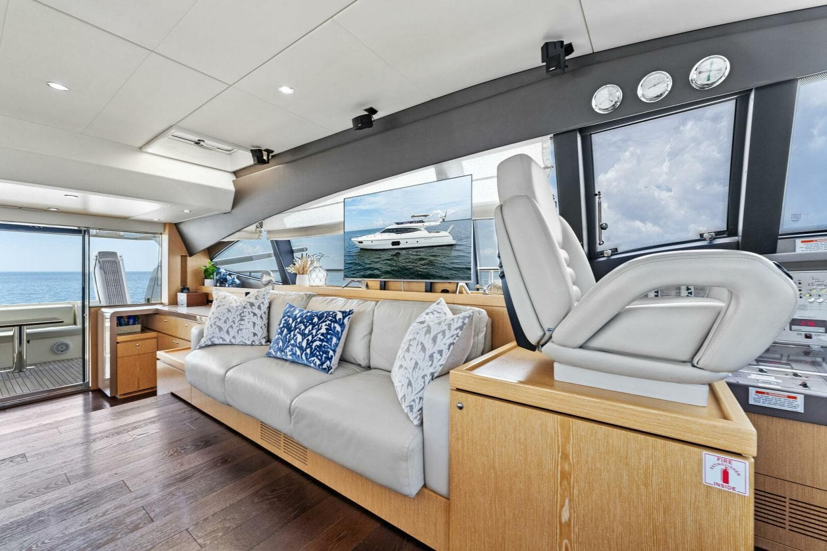 2013 Ferretti Yachts 620 — photo 19