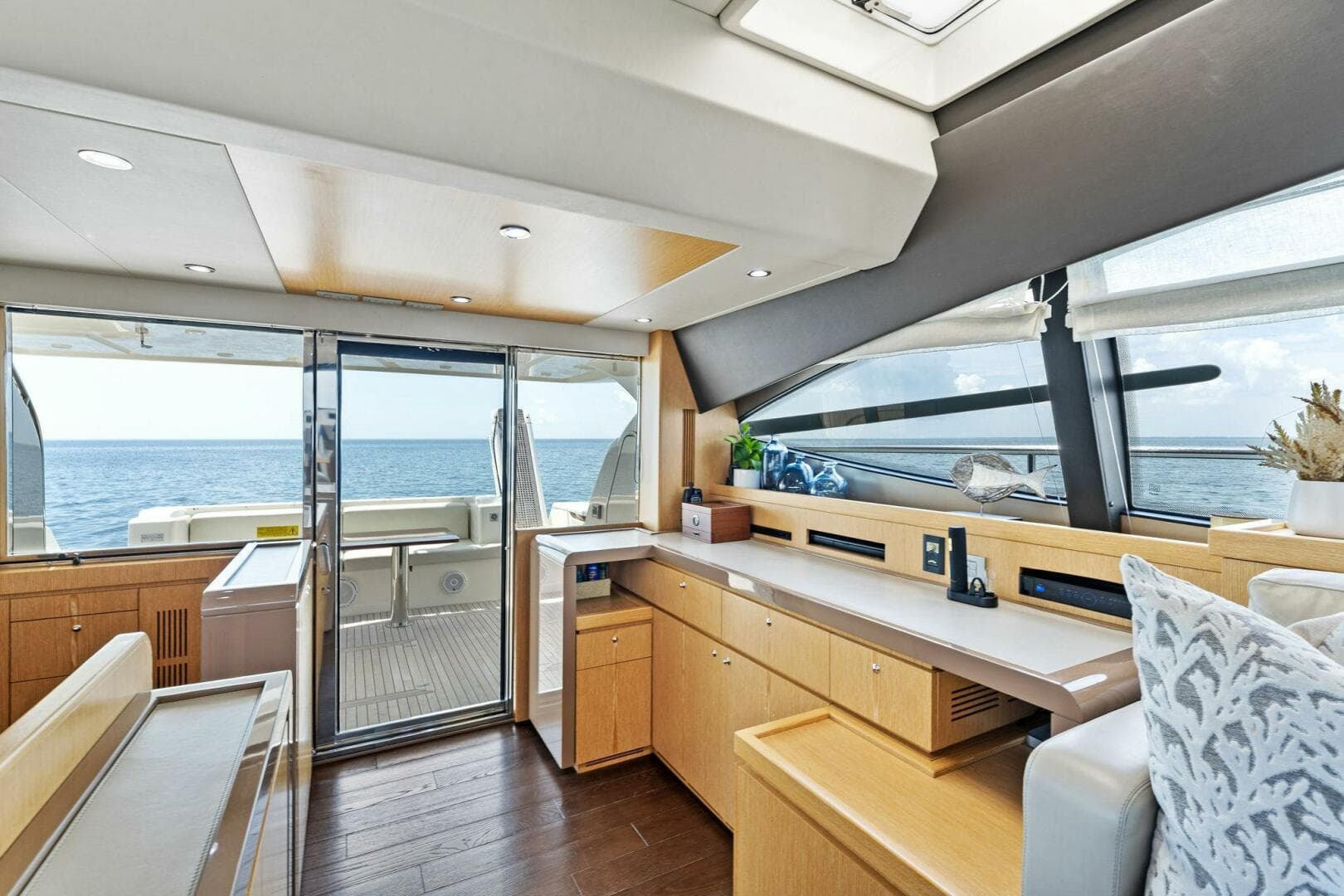 2013 Ferretti Yachts 620 — photo 13