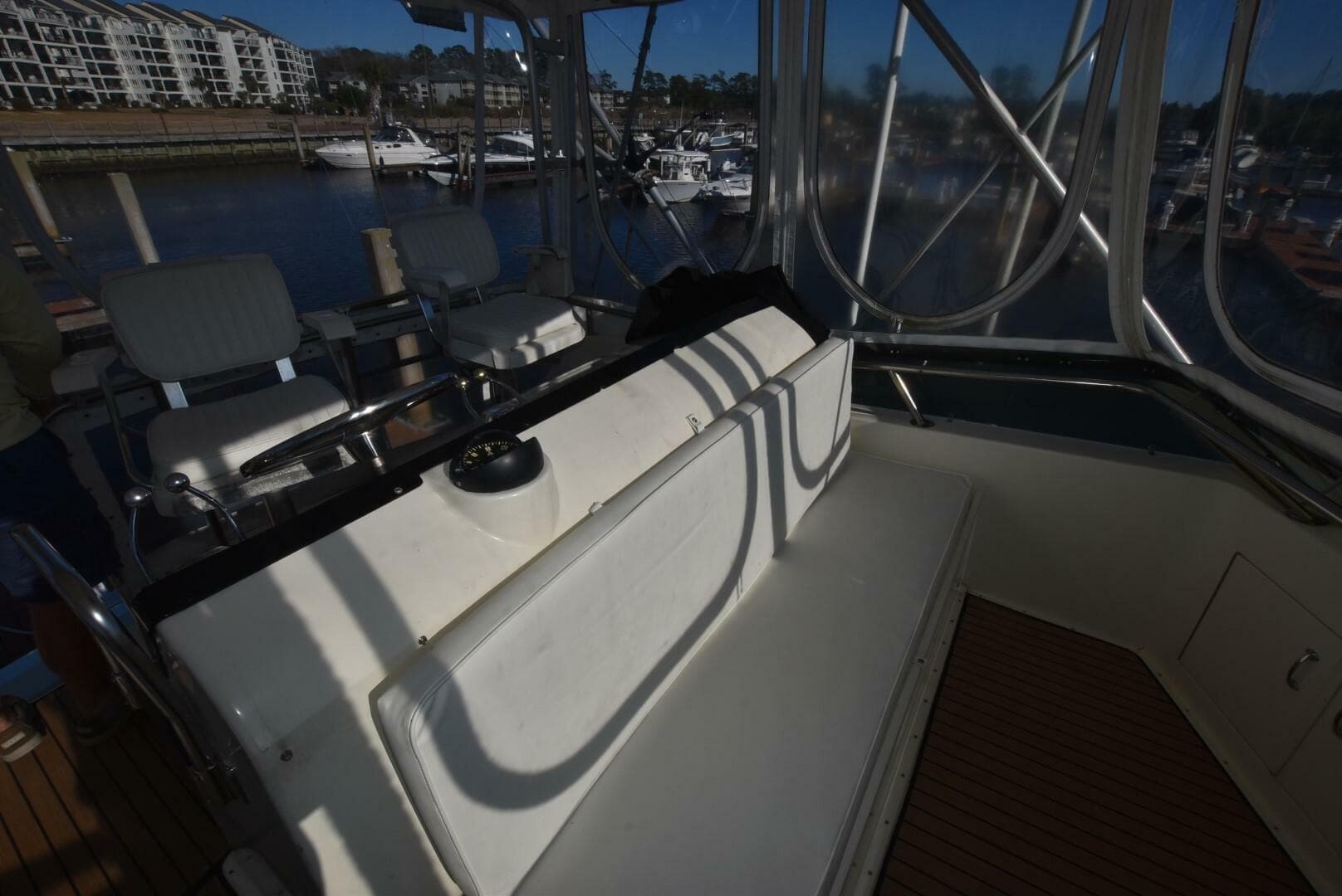 1988 Hatteras 48 Convertible — photo 25