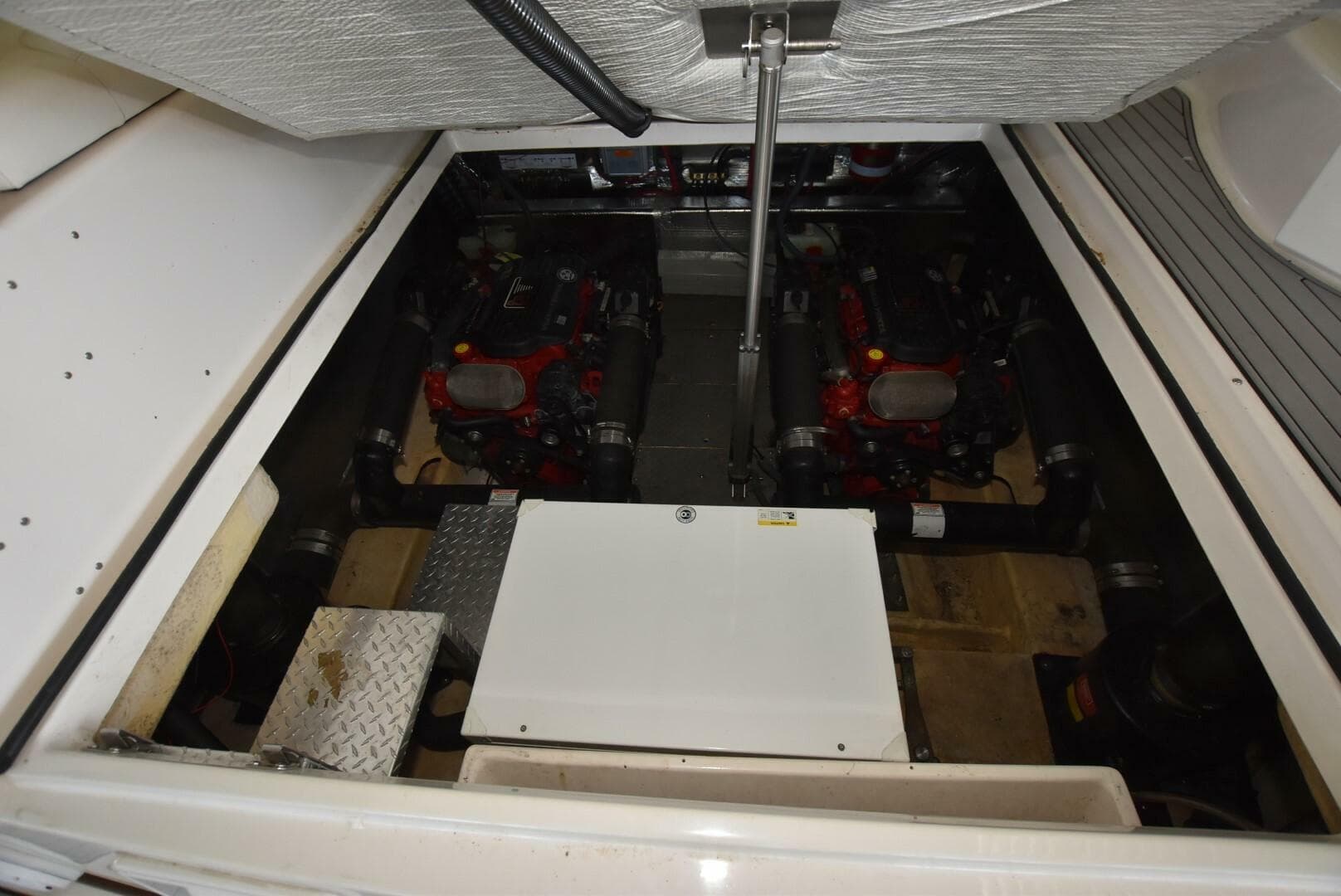 2007 Regal Commodore 4060 — photo 12