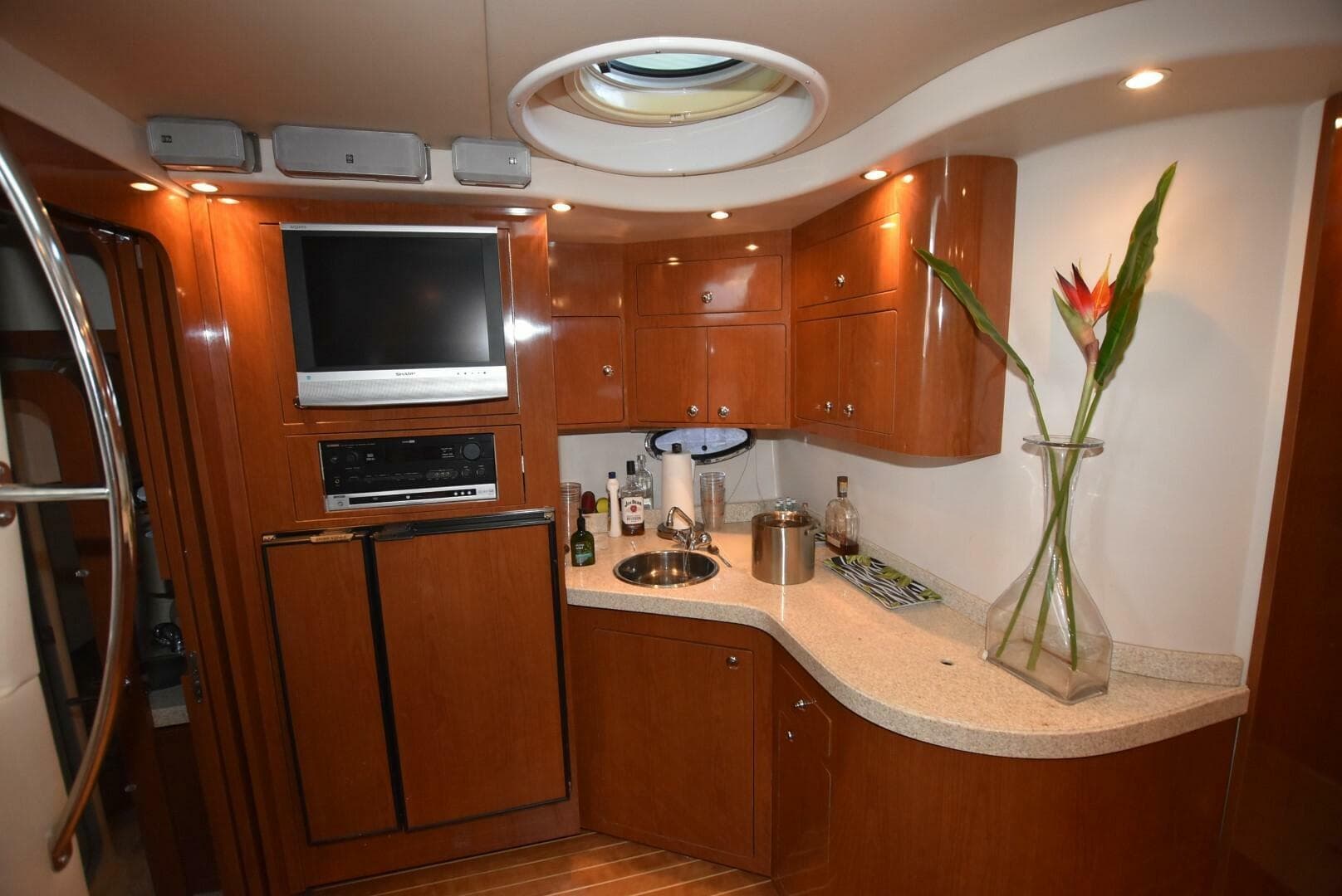 2007 Regal Commodore 4060 — photo 31