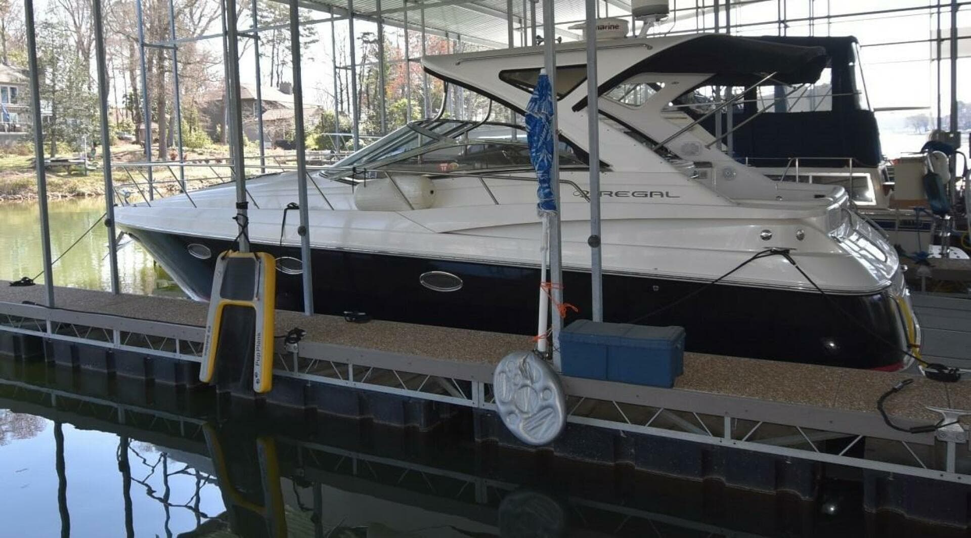 2007 Regal Commodore 4060 — photo 1