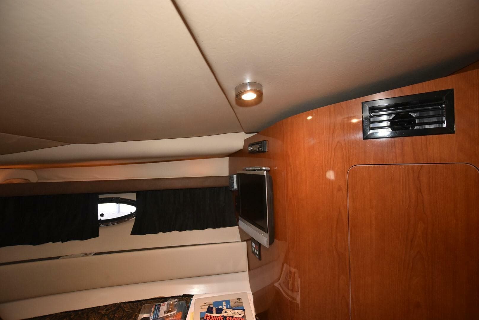 2007 Regal Commodore 4060 — photo 34