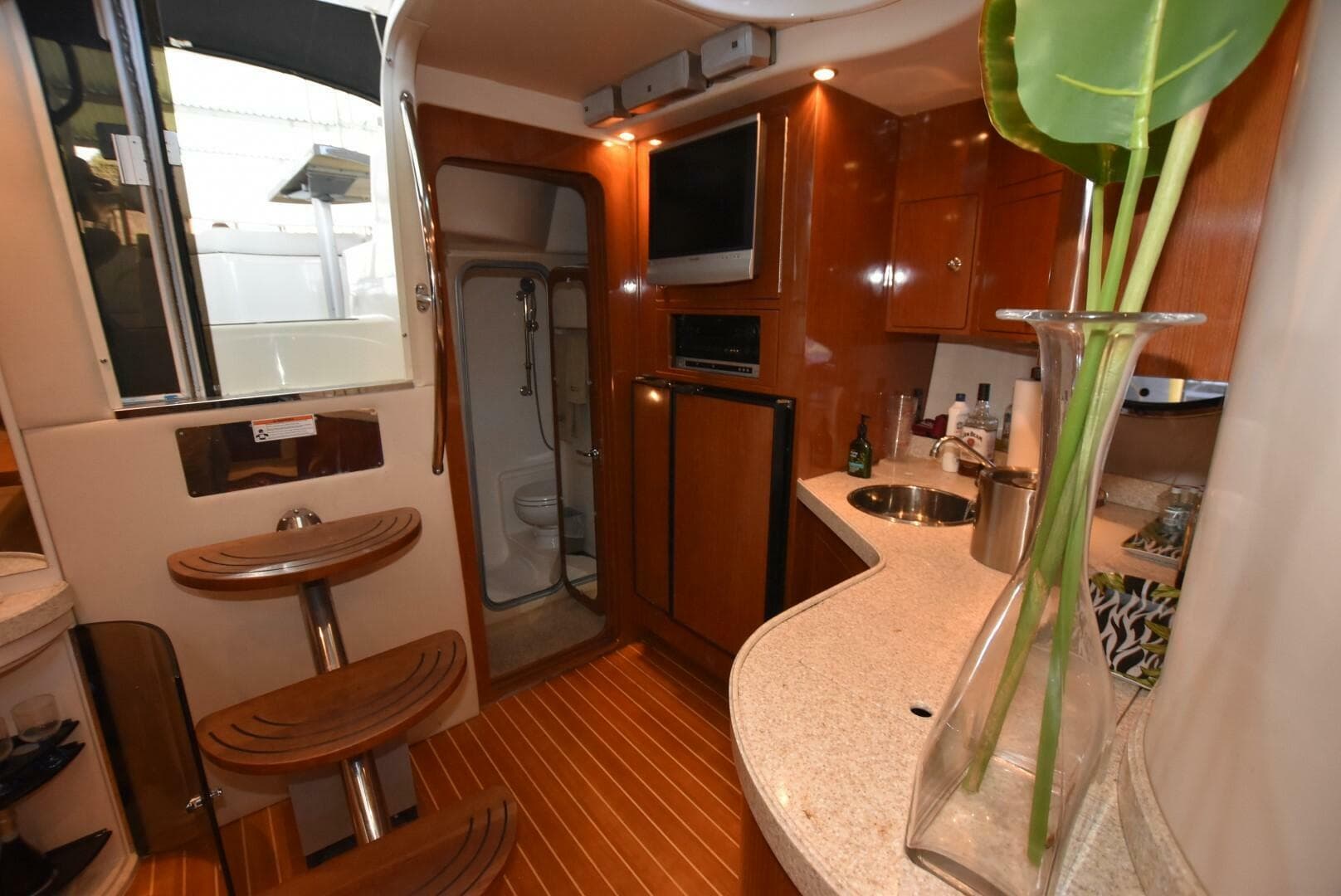 2007 Regal Commodore 4060 — photo 36