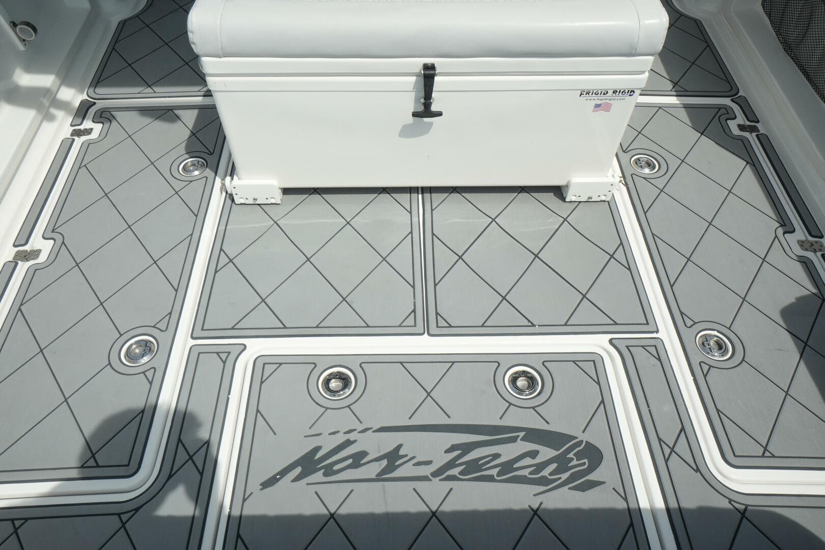 2020 Nor-Tech 390 Sport — photo 27