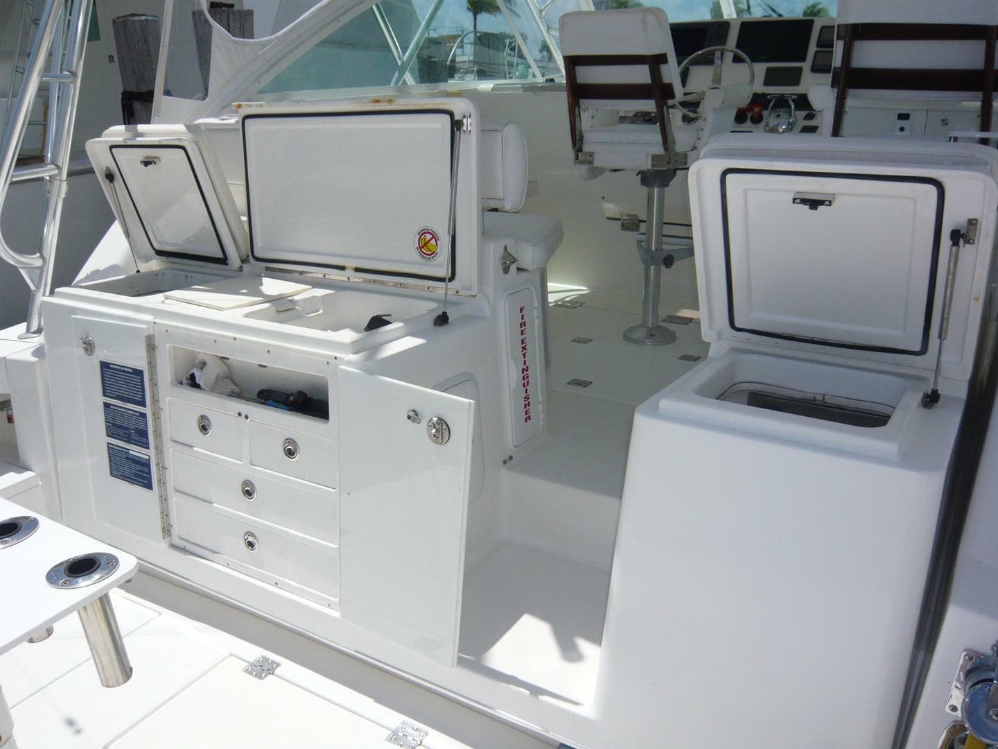 2004 Rampage 38 Express — photo 16