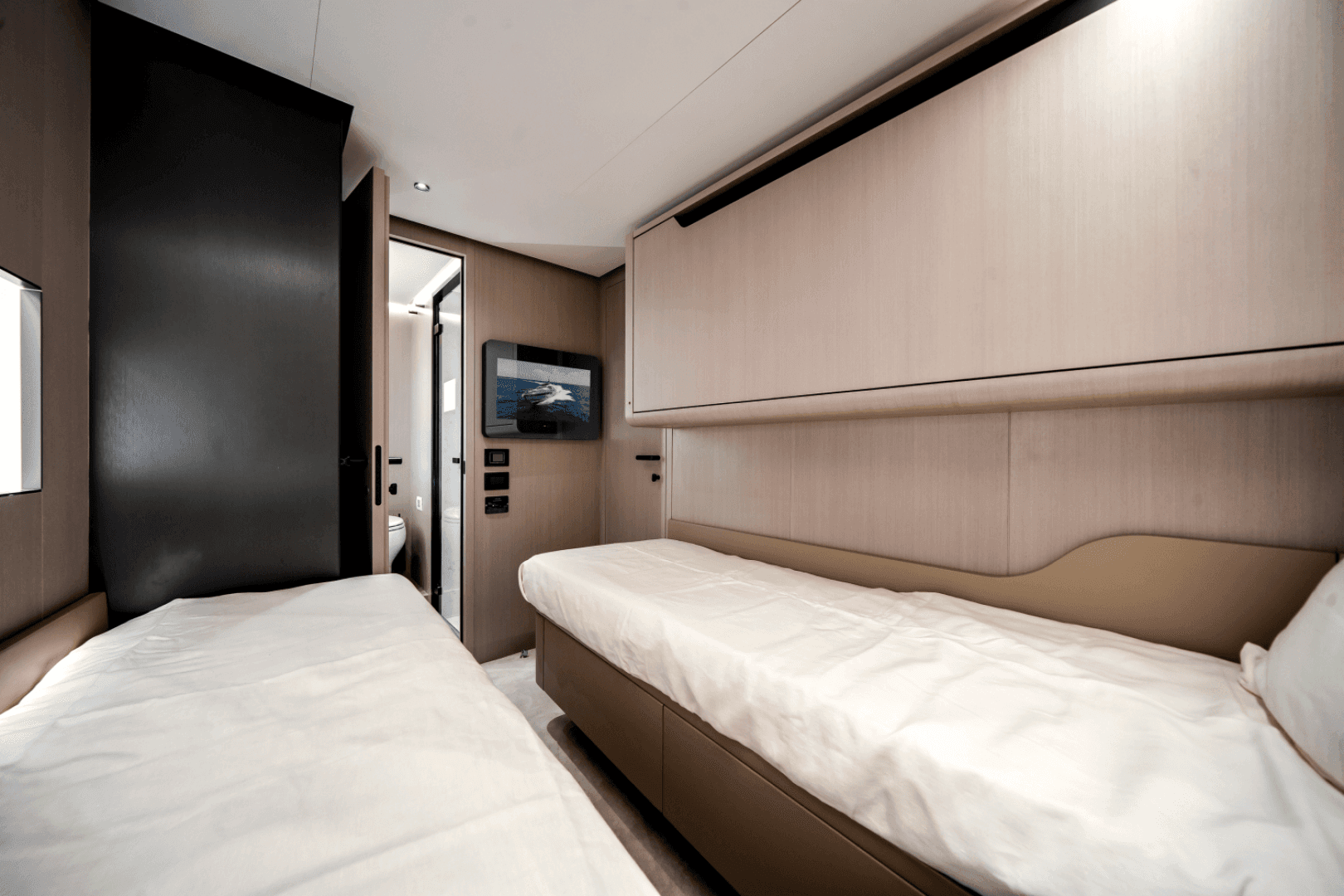 2025 Azimut S8 — photo 68