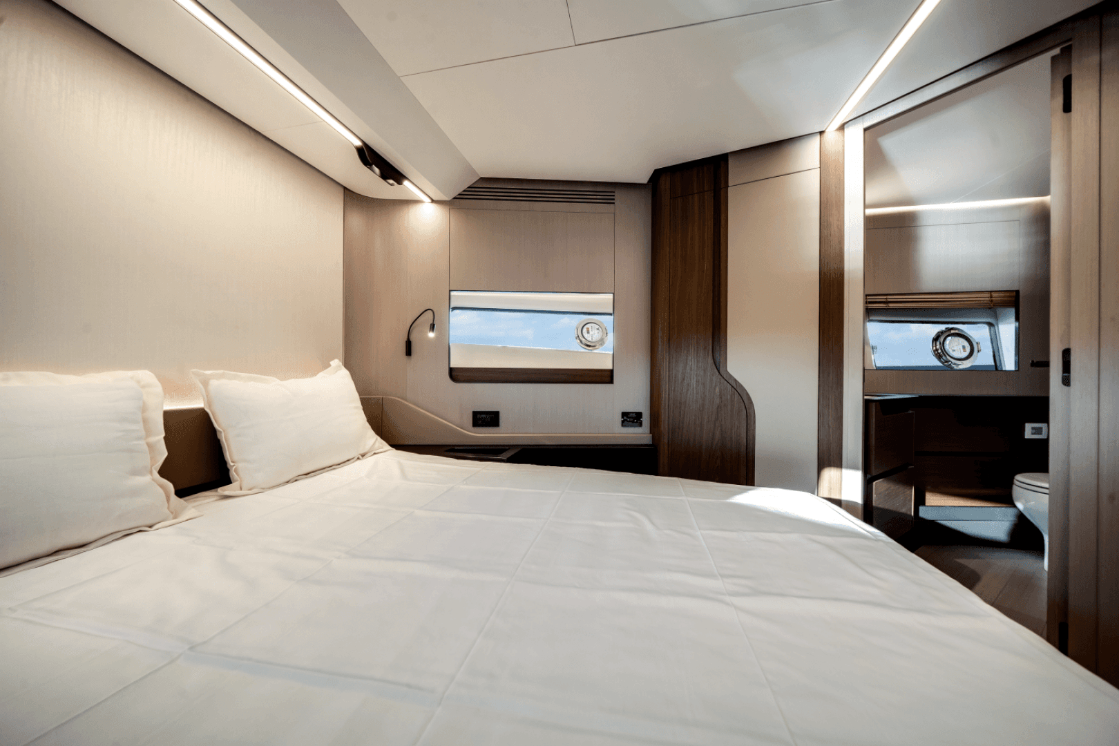 2025 Azimut S8 — photo 63