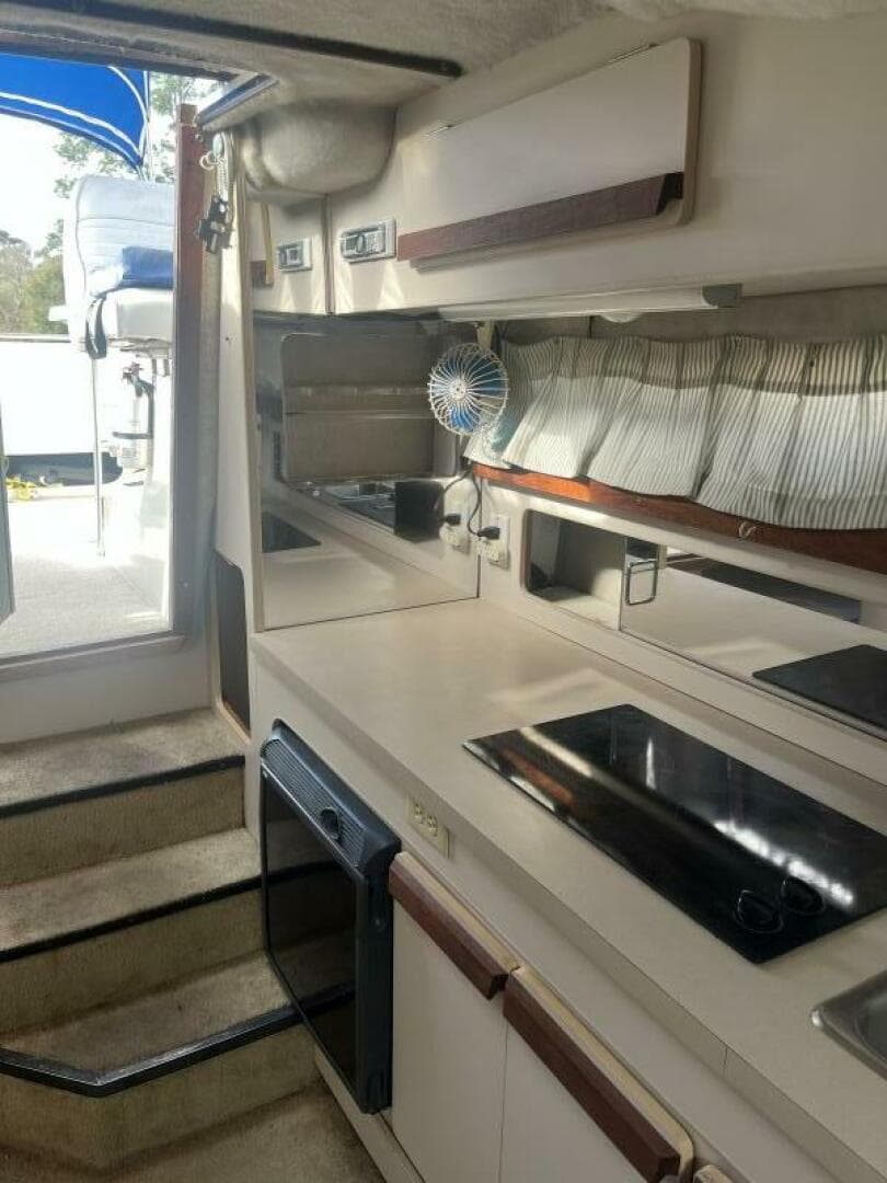 1989 Carver 2557 Montego — photo 10