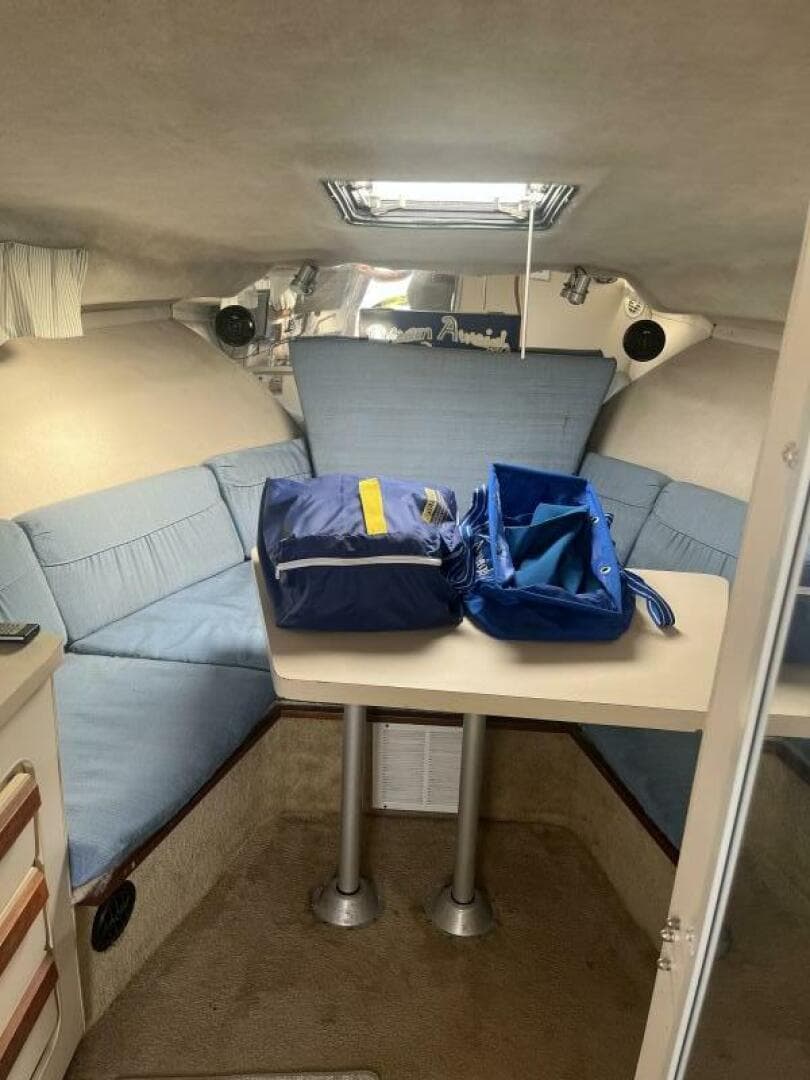 1989 Carver 2557 Montego — photo 9