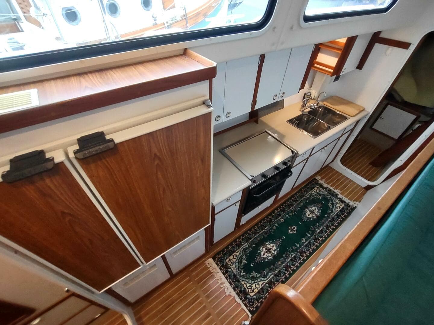 2002 Endeavour Catamaran Trawlercat 36 — photo 47