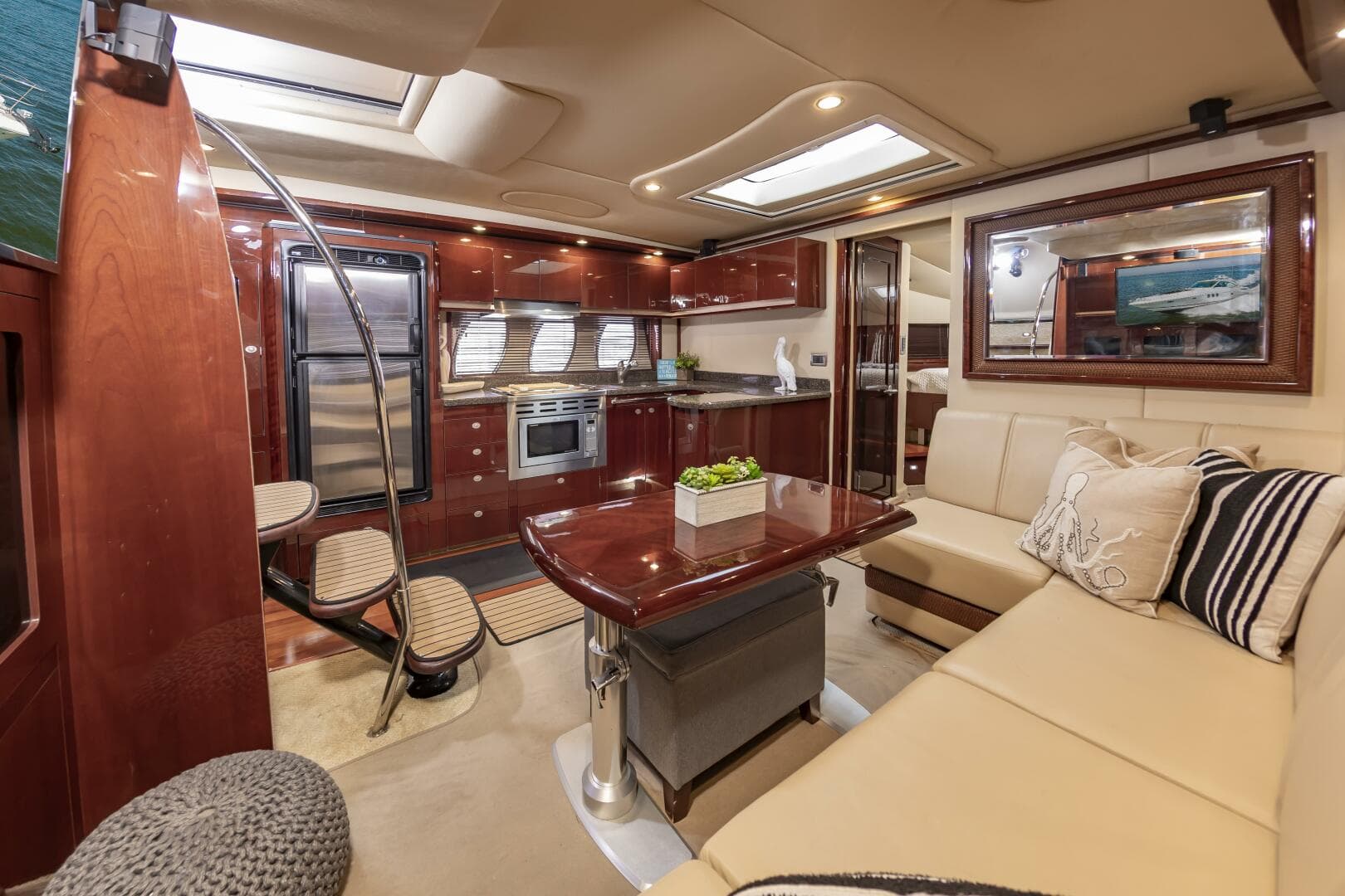 2007 Sea Ray 48 Sundancer — photo 18