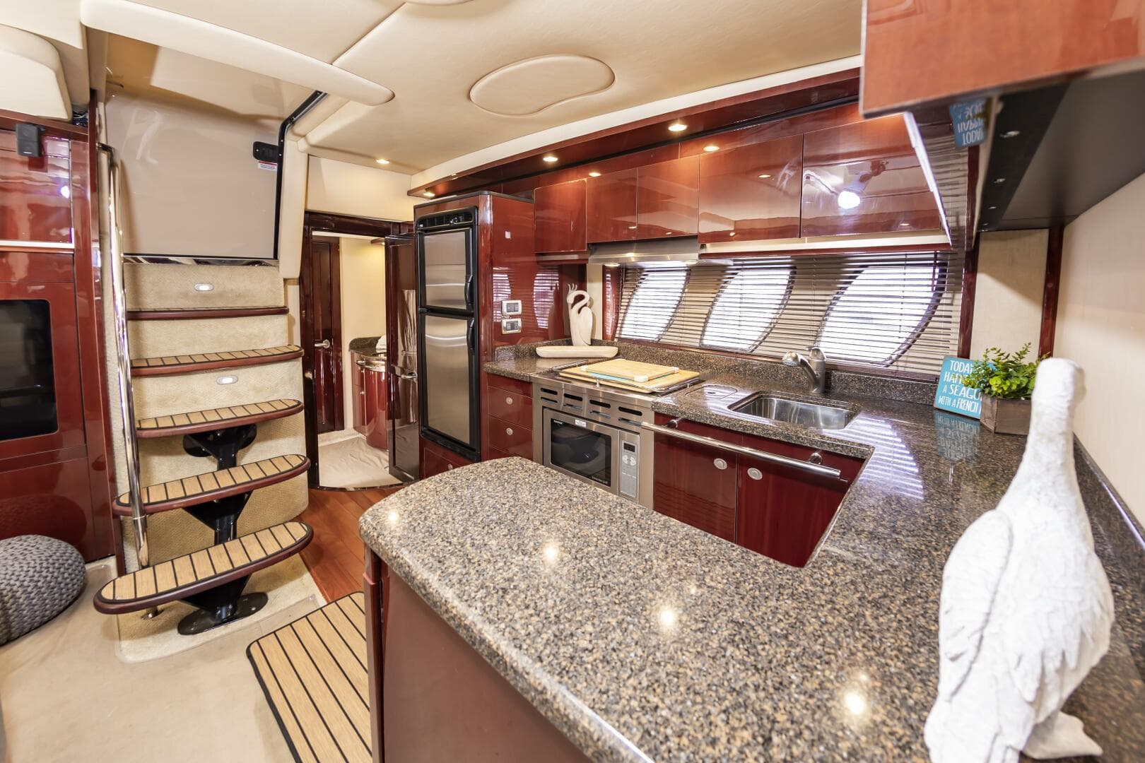 2007 Sea Ray 48 Sundancer — photo 22