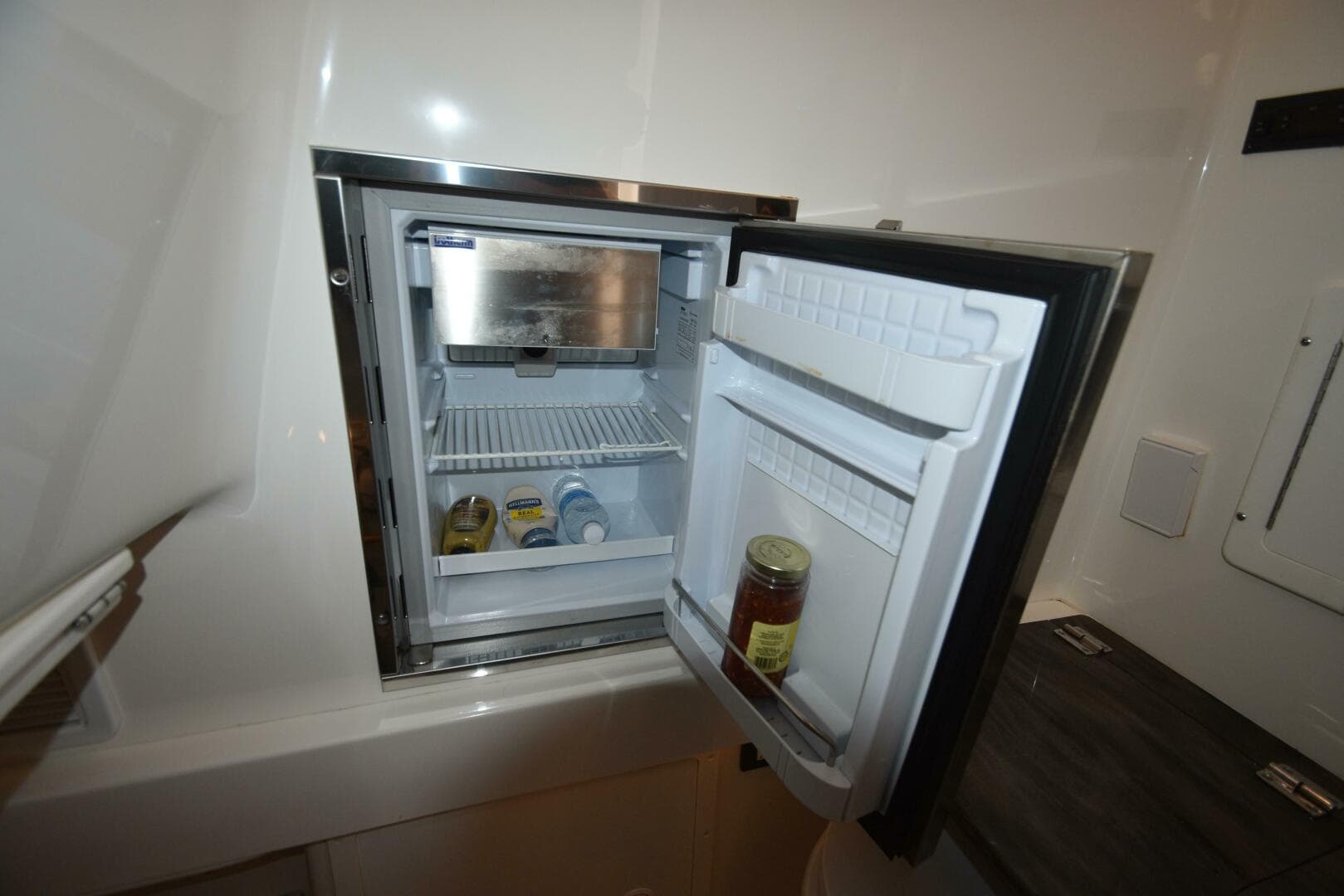 2018 Regulator 34 SS — photo 30